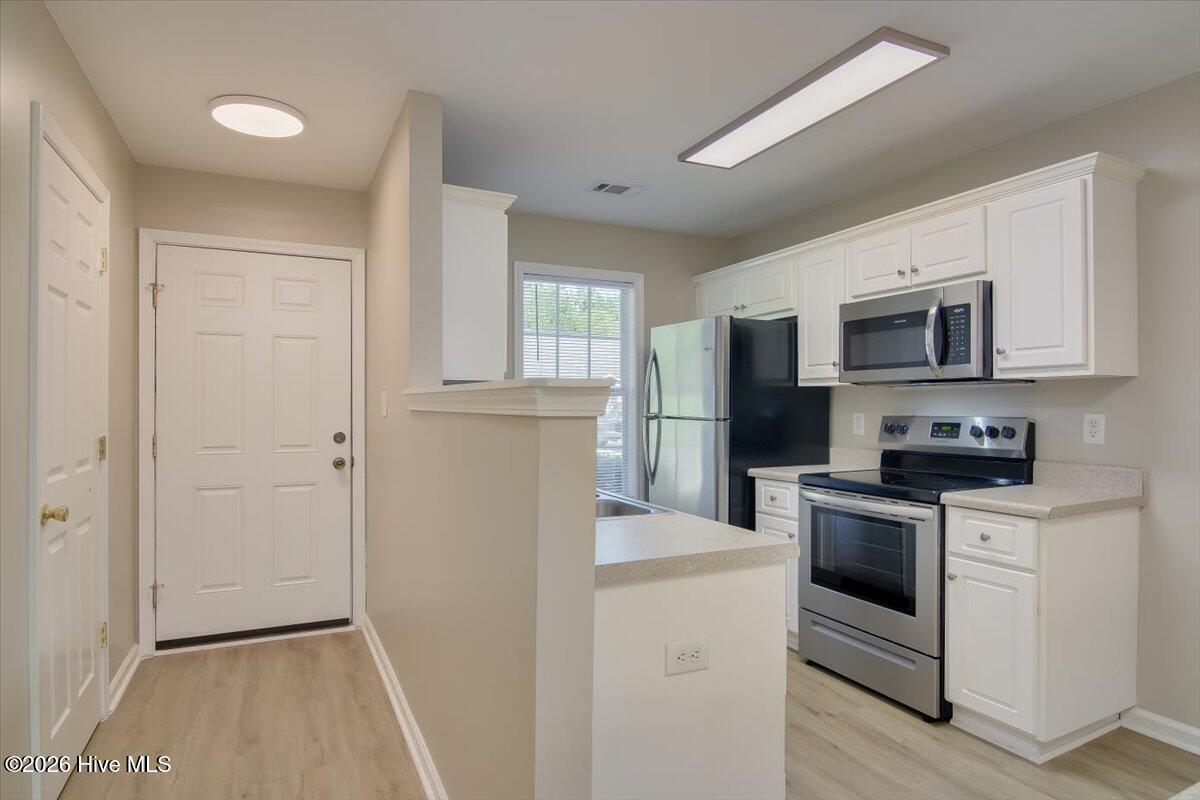 608 Mickelson Way Property Photo 3