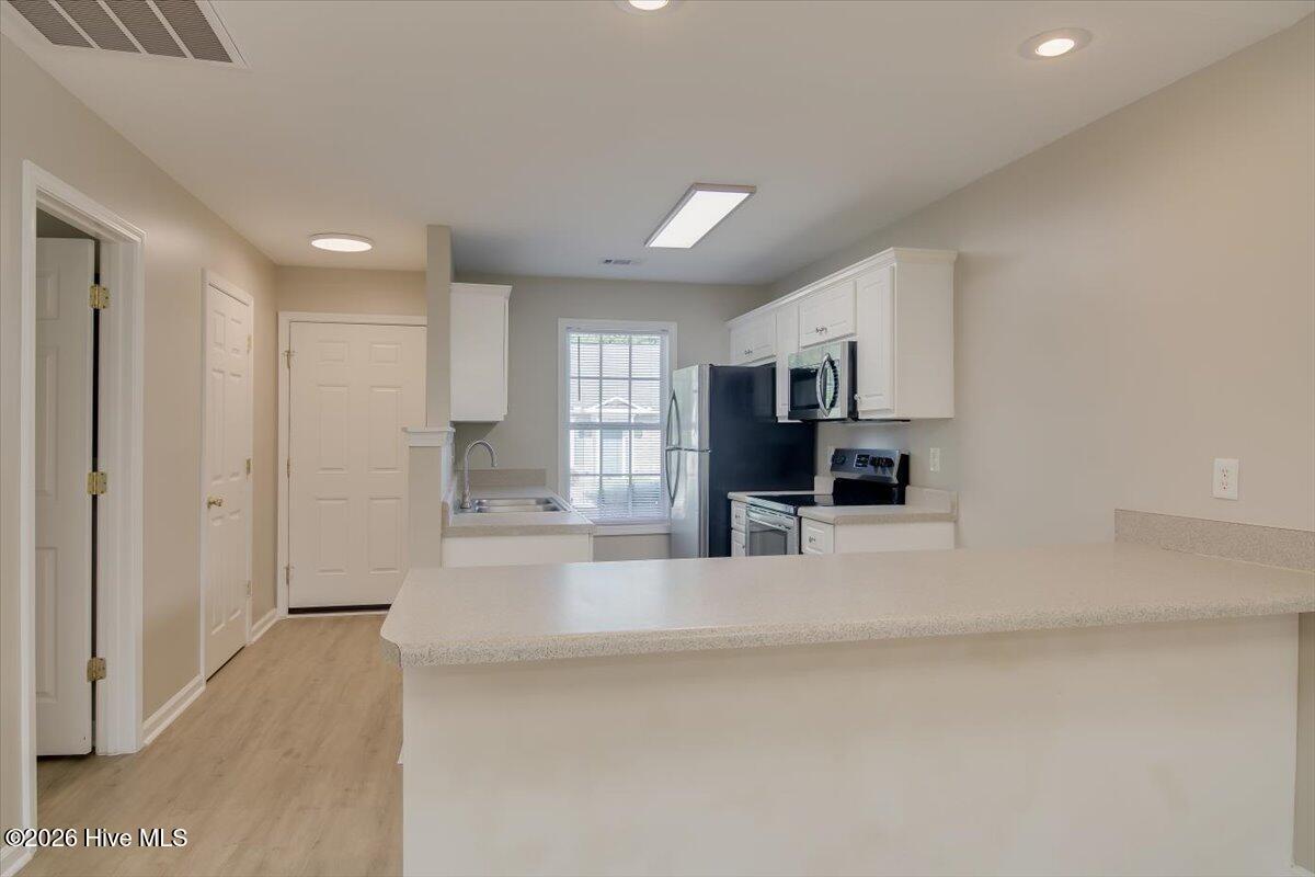 608 Mickelson Way Property Photo 8