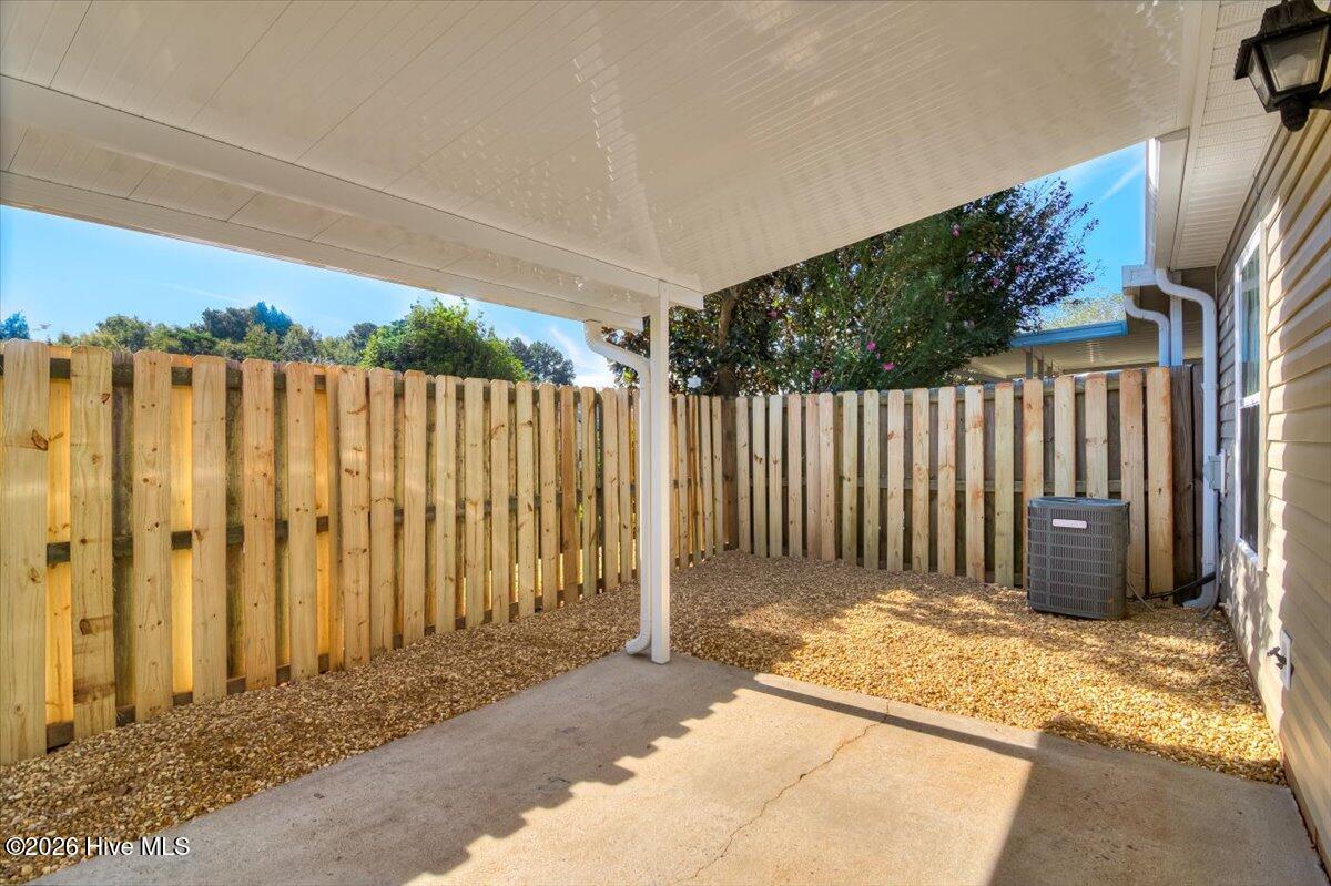 608 Mickelson Way Property Photo 21