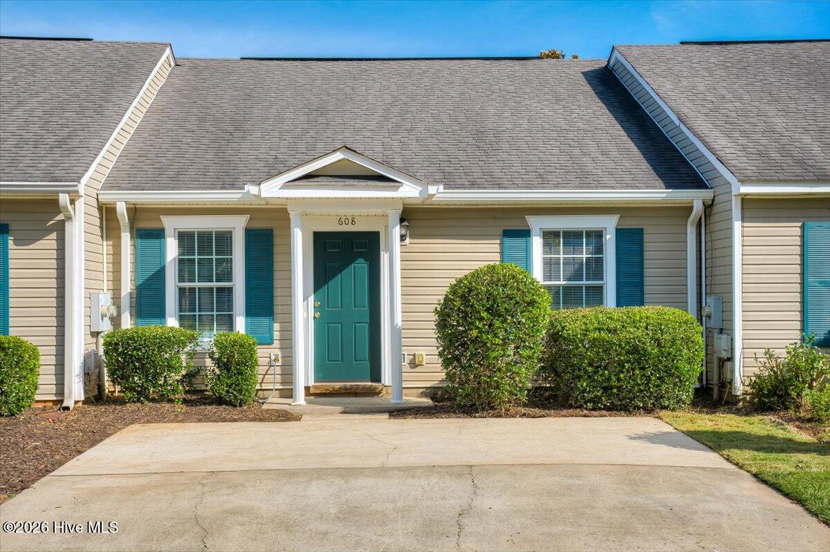 608 Mickelson Way Property Photo 25