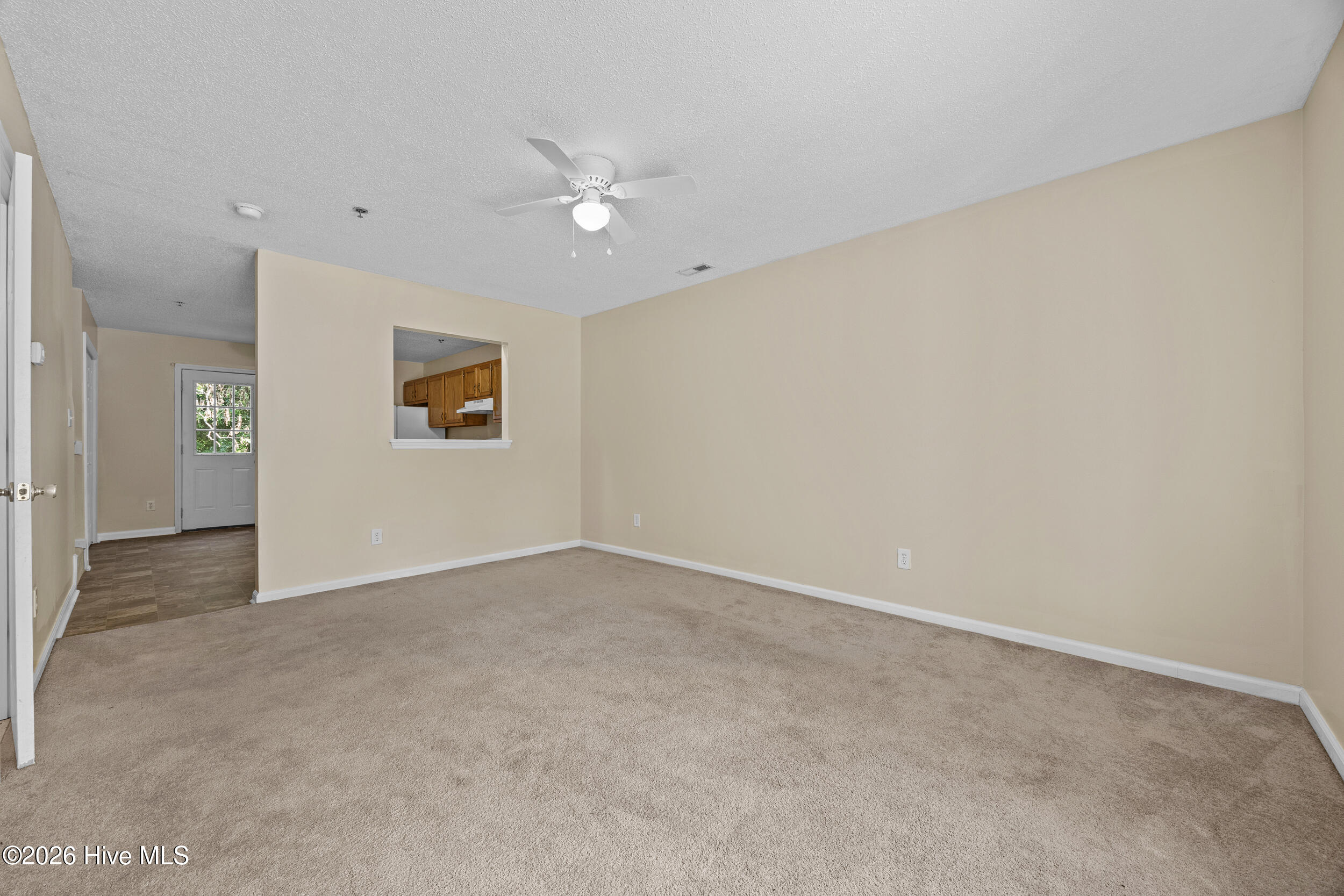 370 Bracken Place Property Photo 3