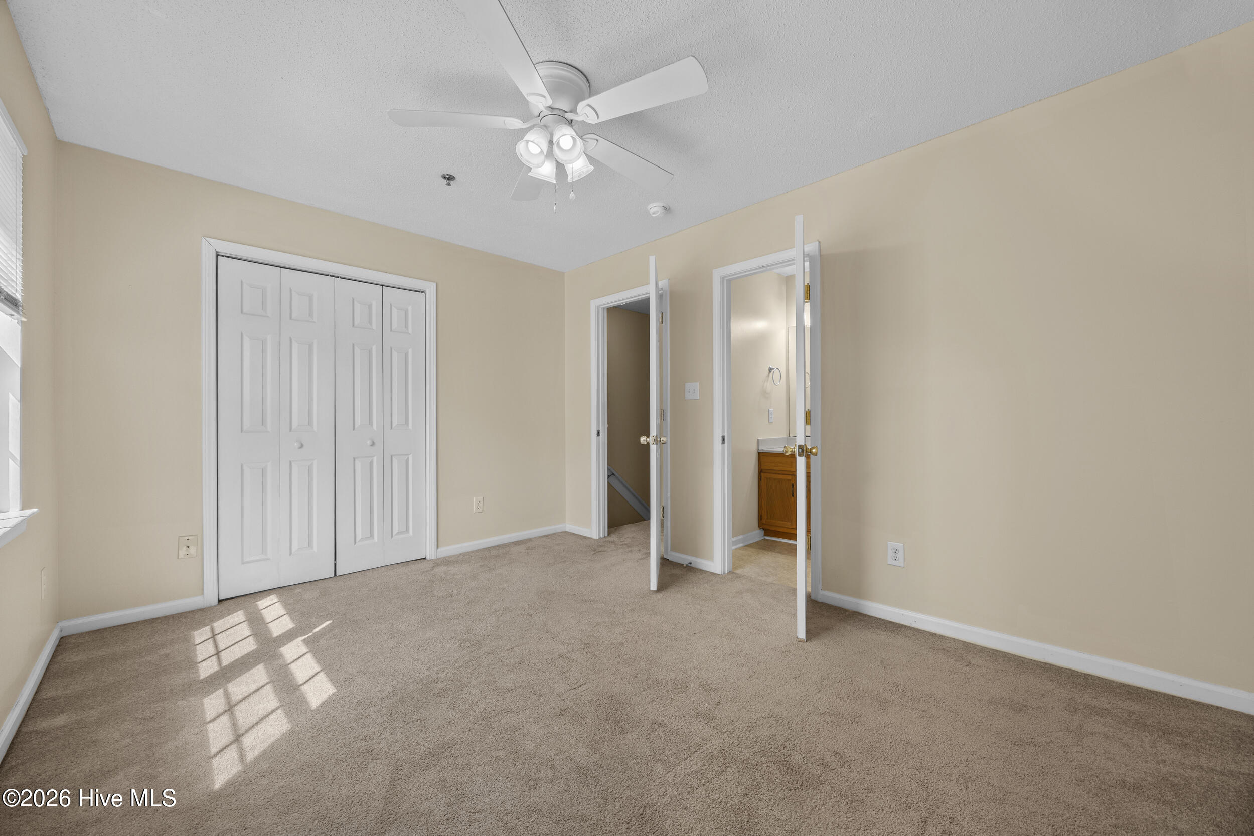 370 Bracken Place Property Photo 11