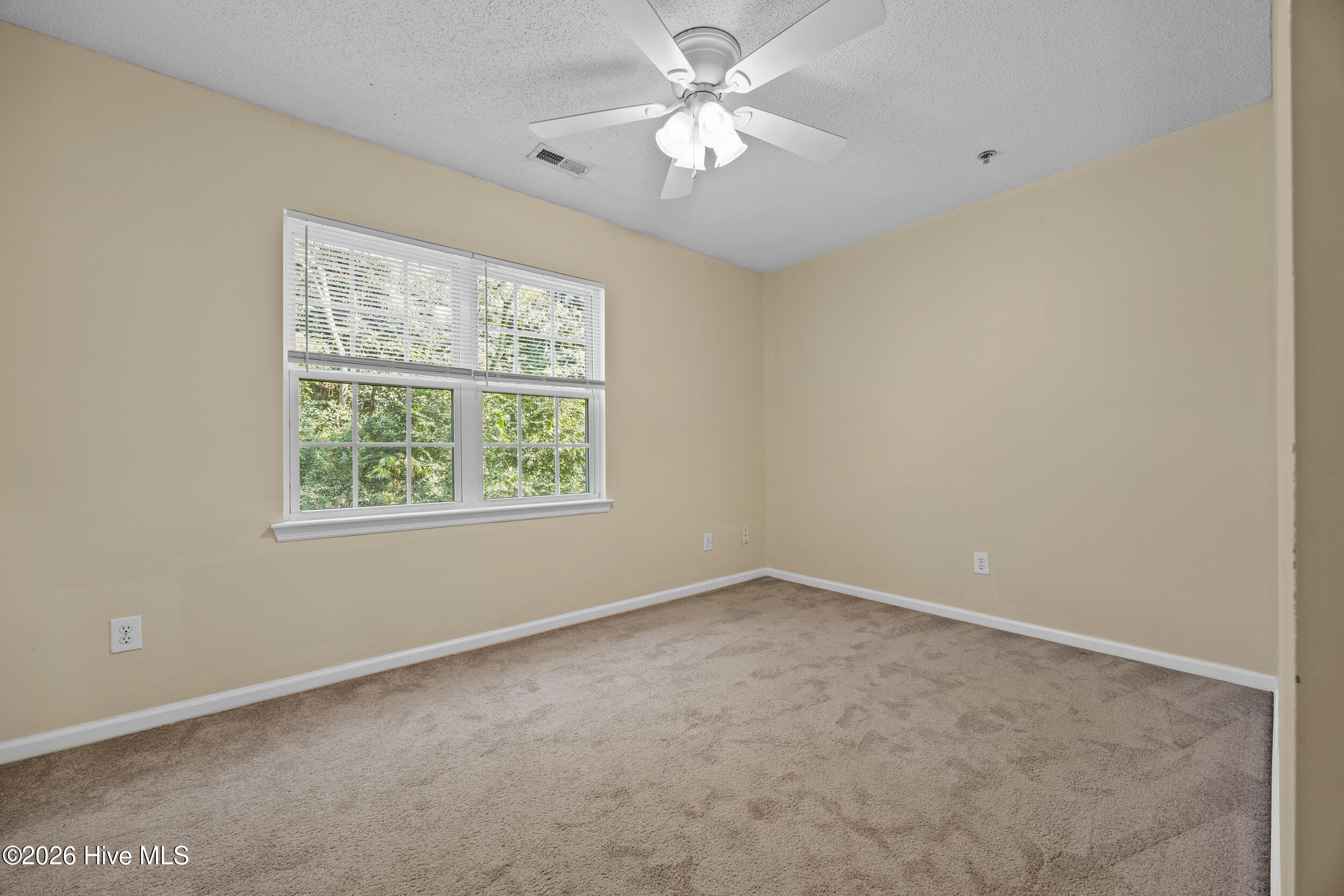 370 Bracken Place Property Photo 14