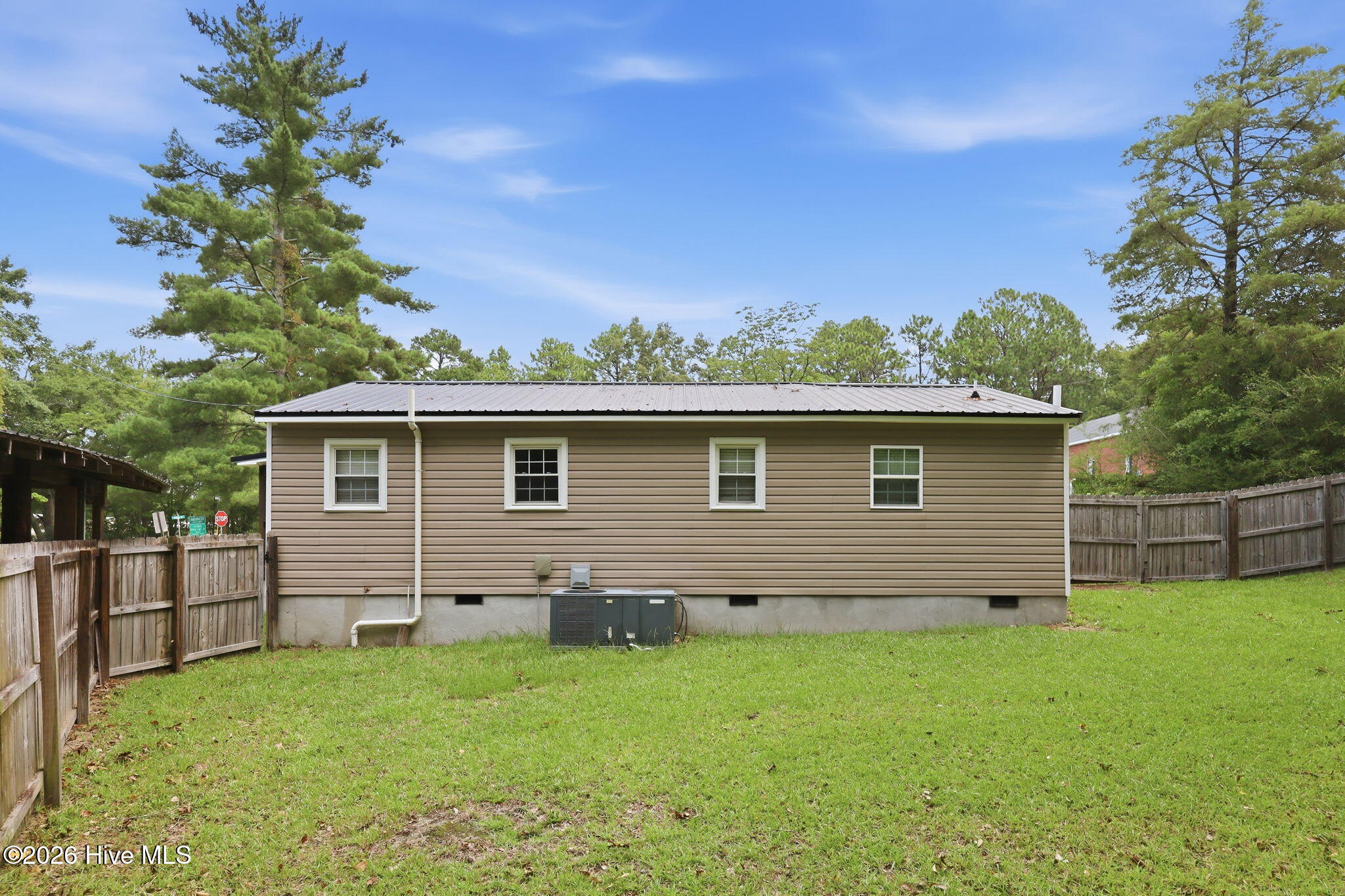 700 Harris Street Property Photo 40