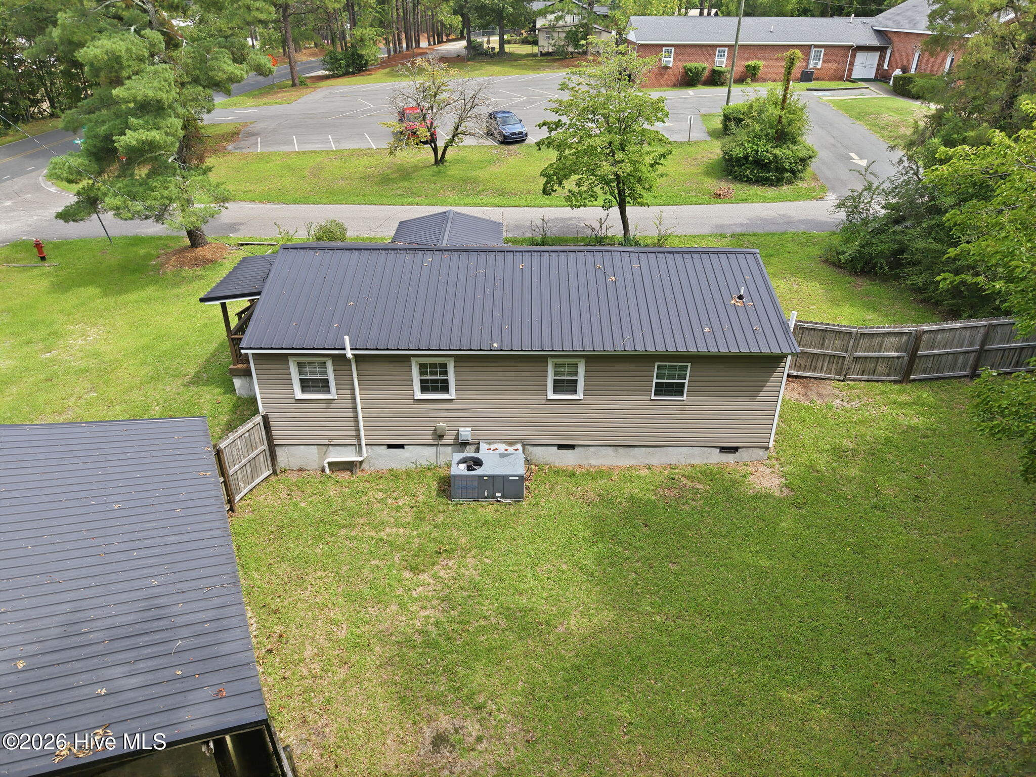 700 Harris Street Property Photo 48