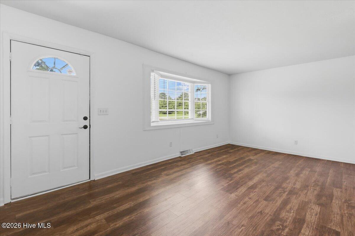 10229 Nc-210 Property Photo 6