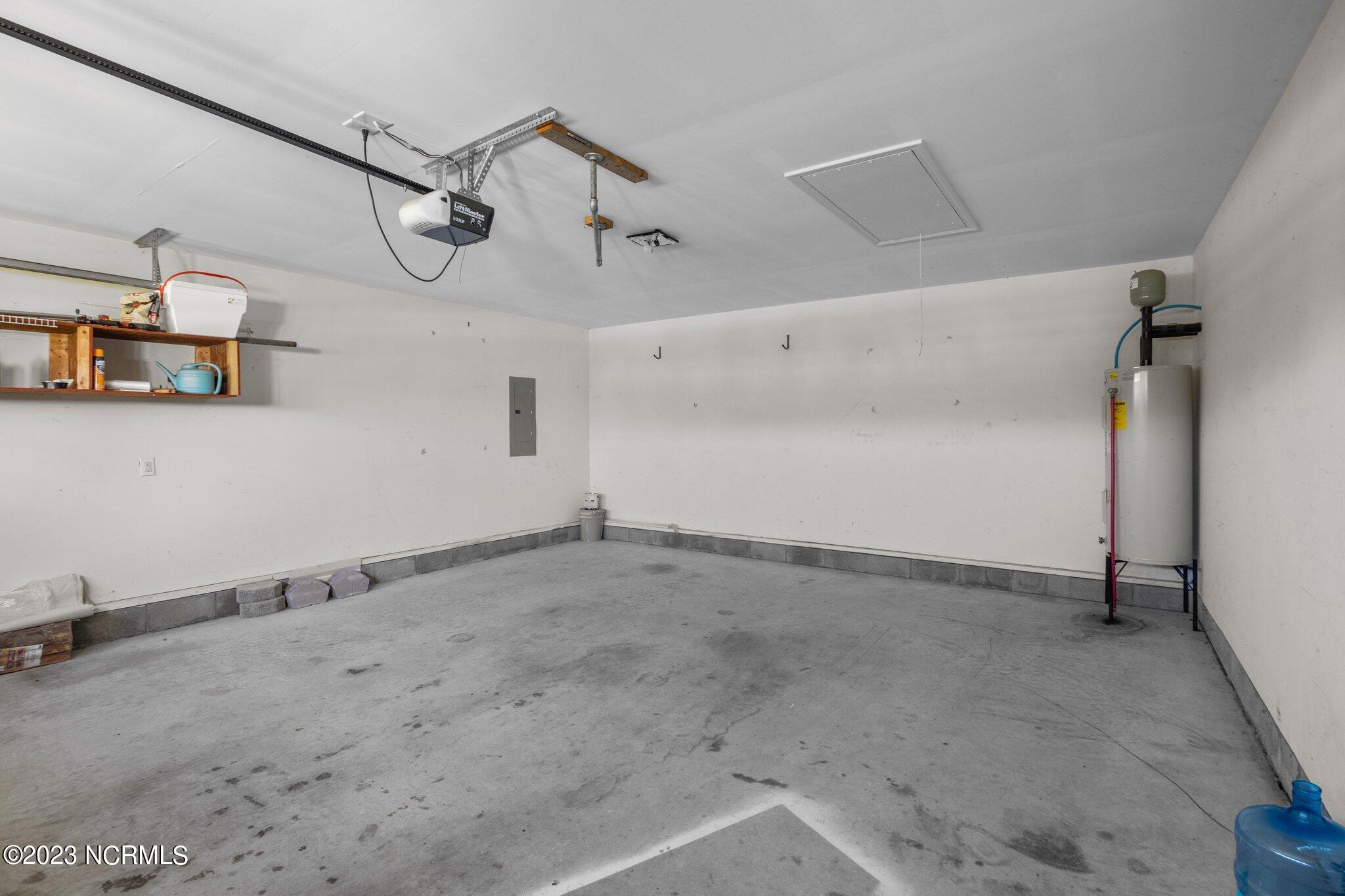 103 Grist Mill Drive Property Photo 12