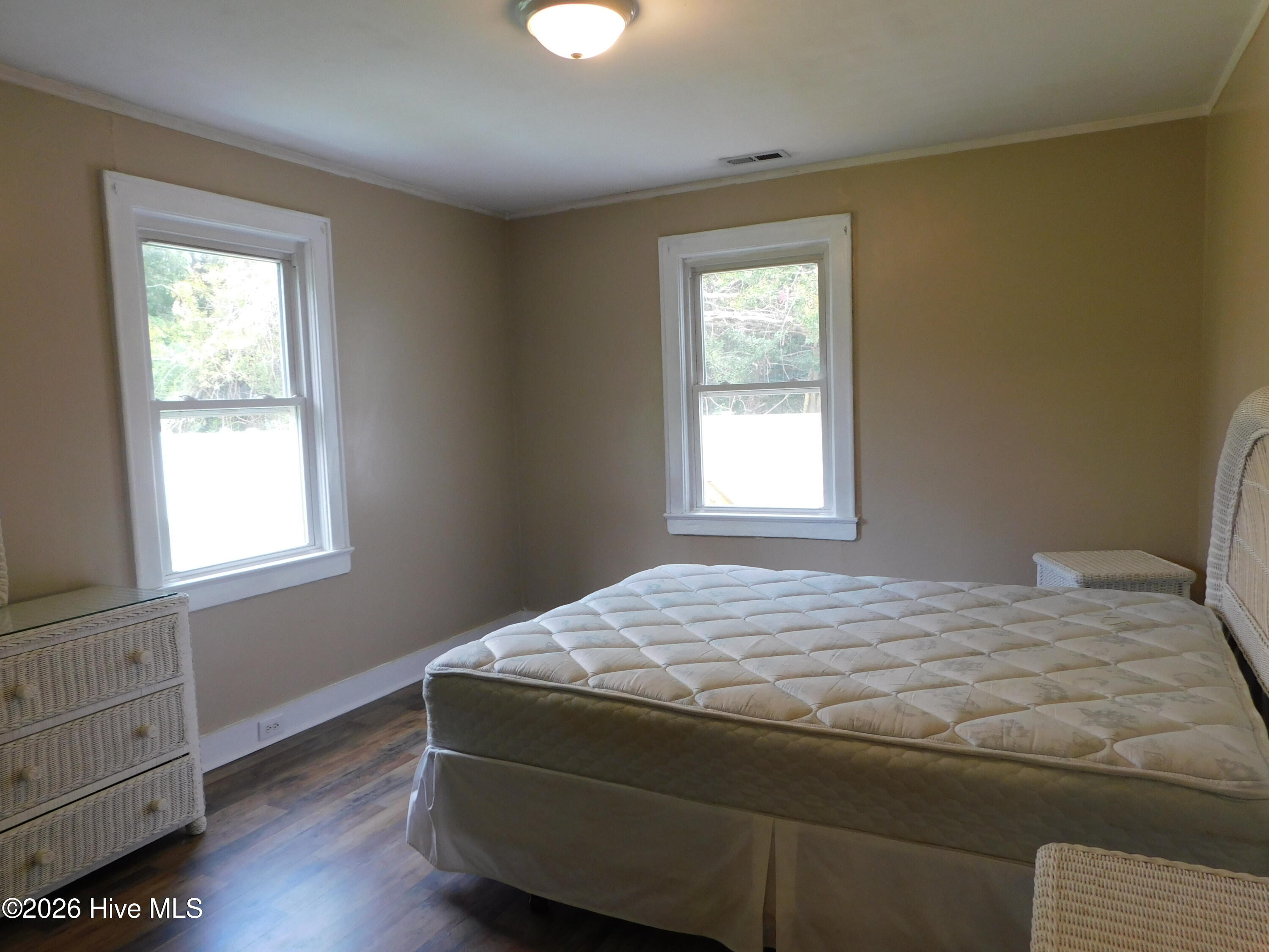 547 Pigott Road Property Photo 7