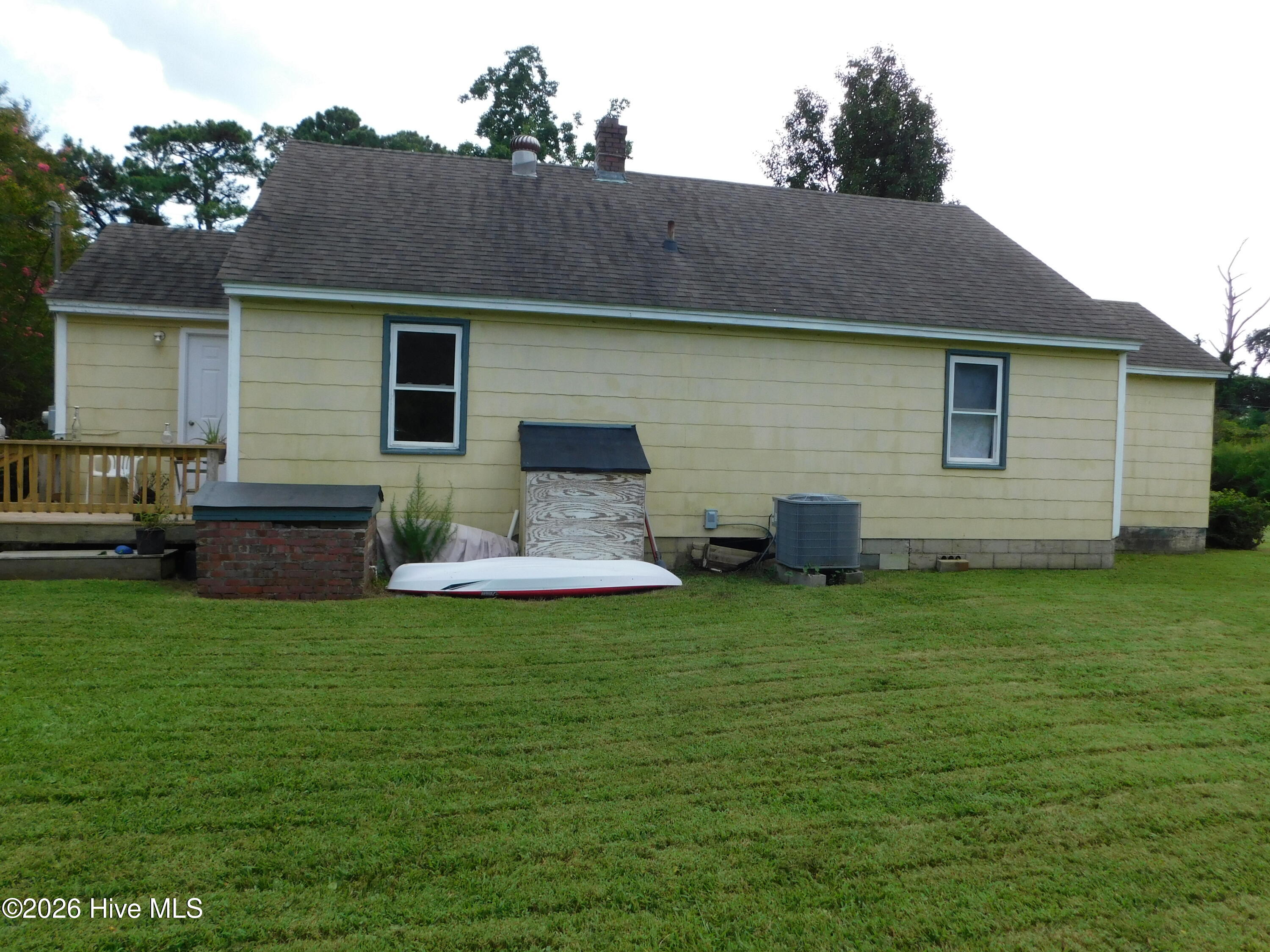 547 Pigott Road Property Photo 11