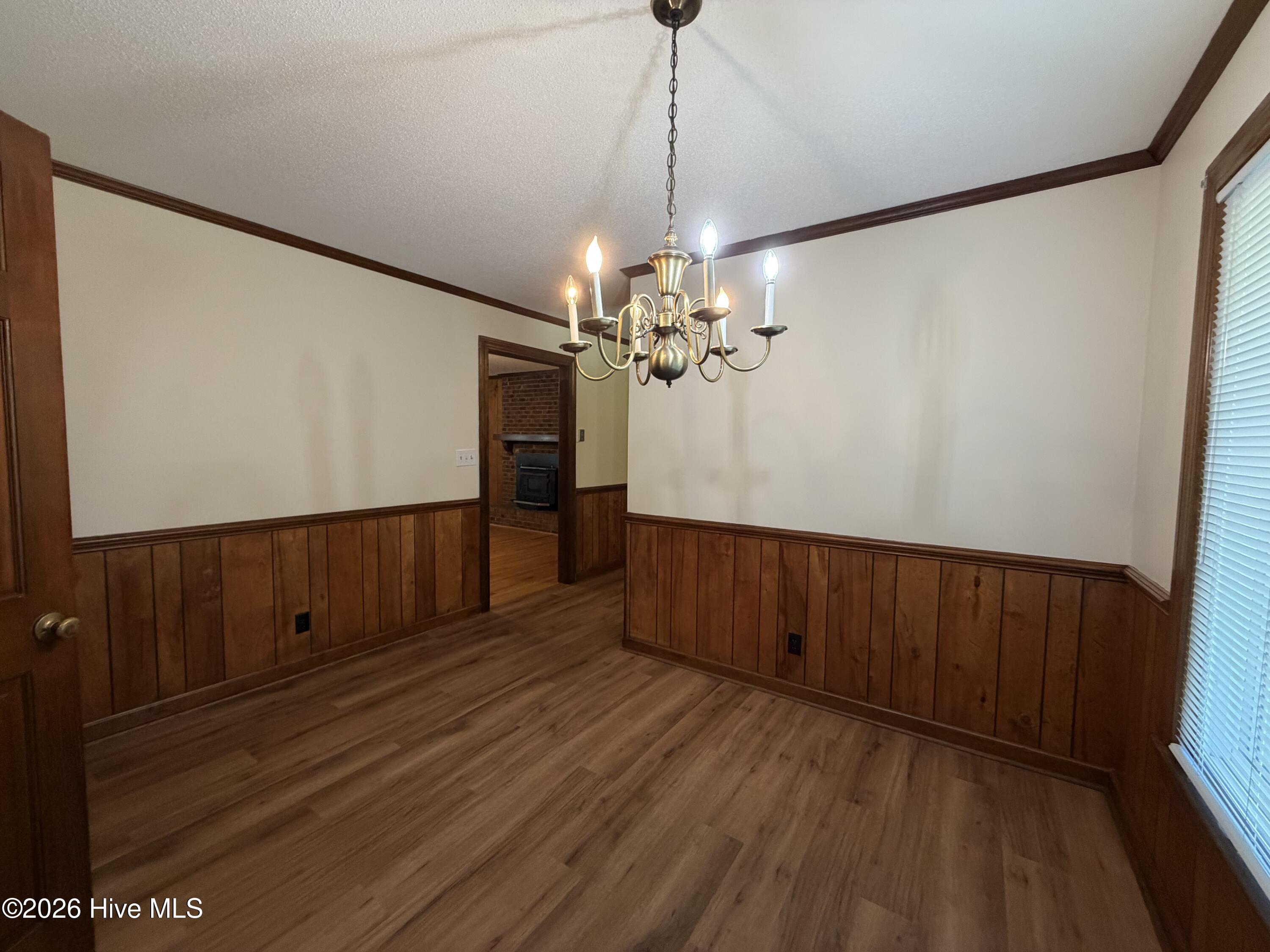 124 Rock Creek Drive S Property Photo 4