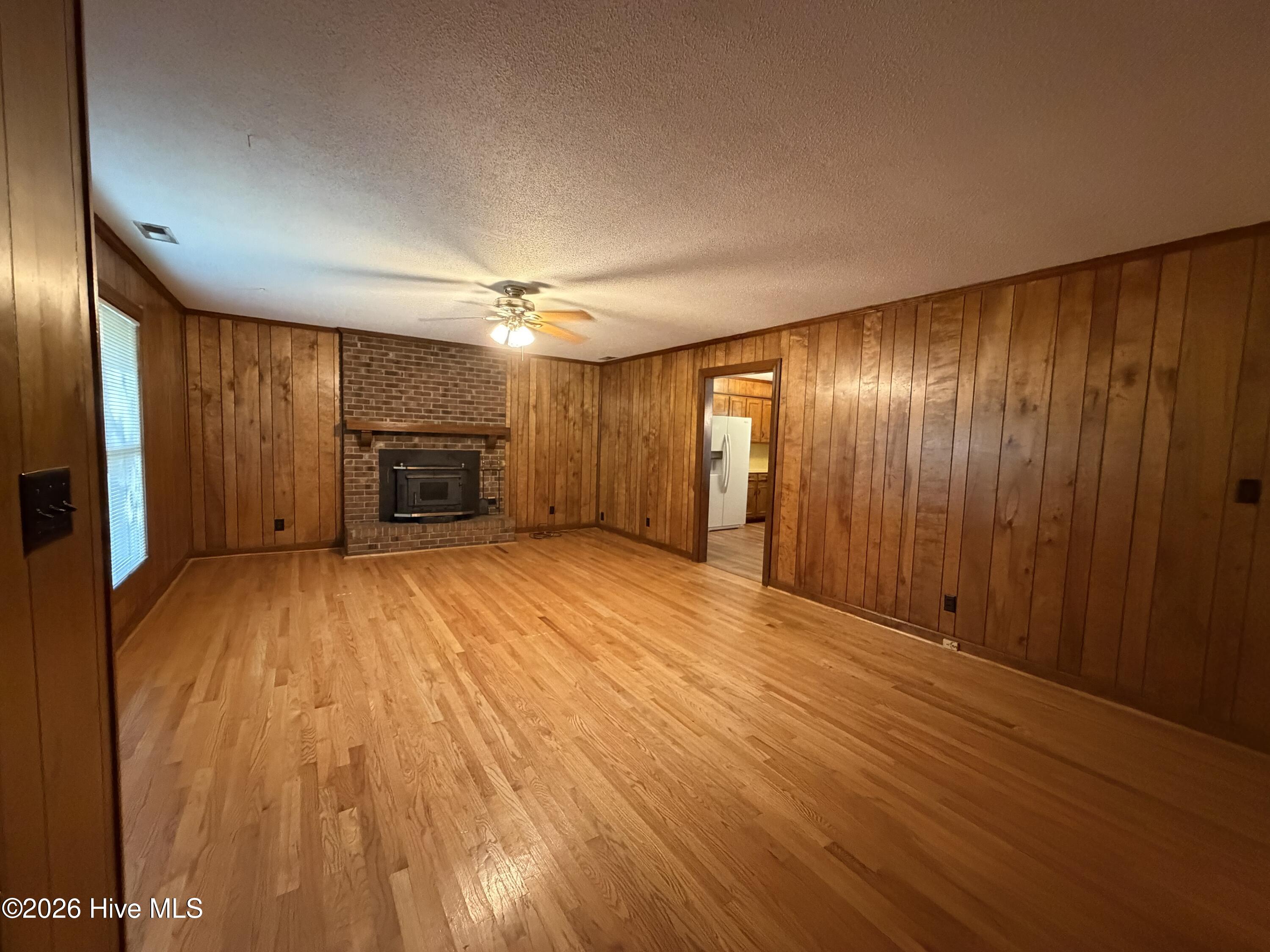 124 Rock Creek Drive S Property Photo 7