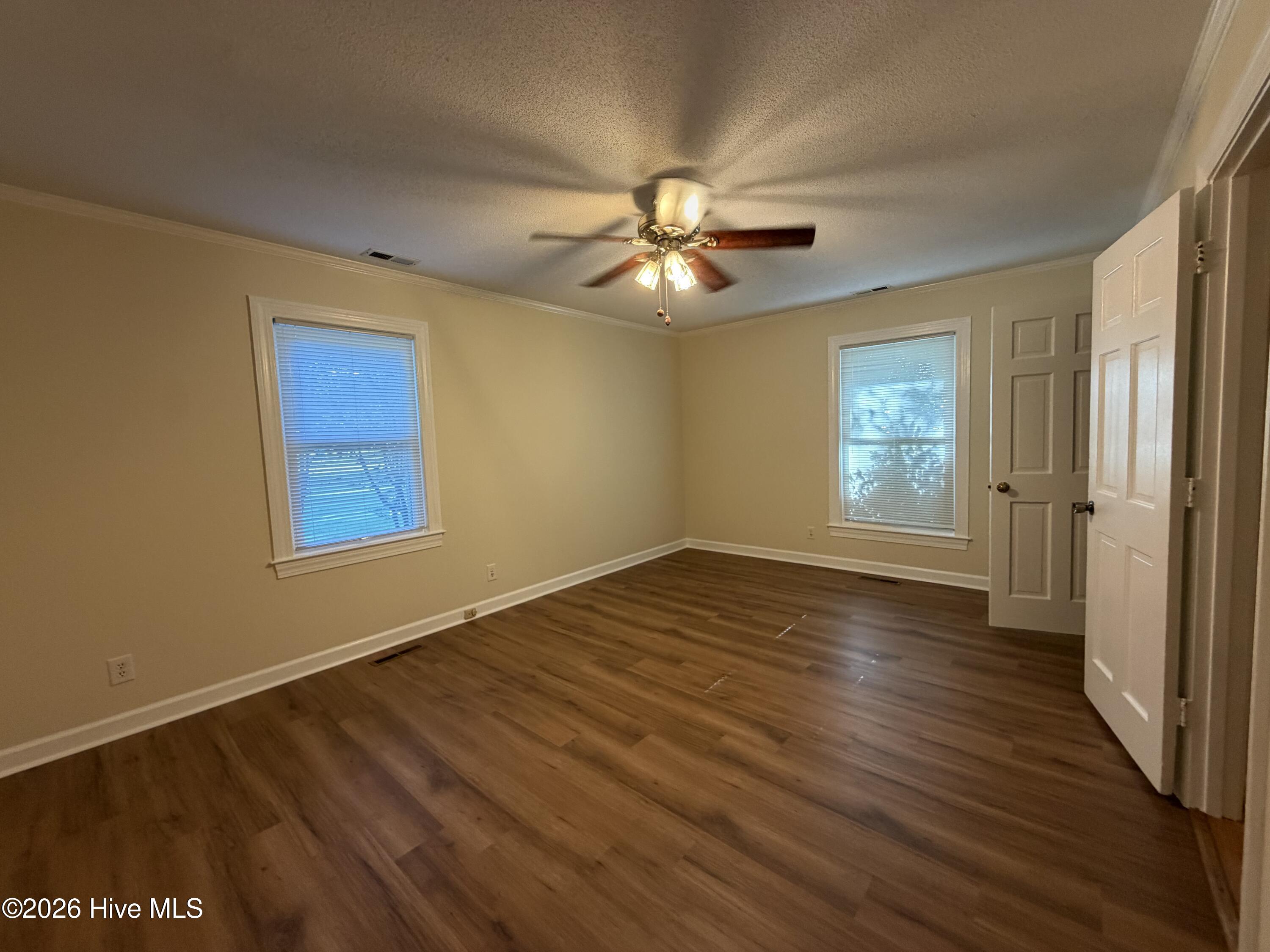 124 Rock Creek Drive S Property Photo 8