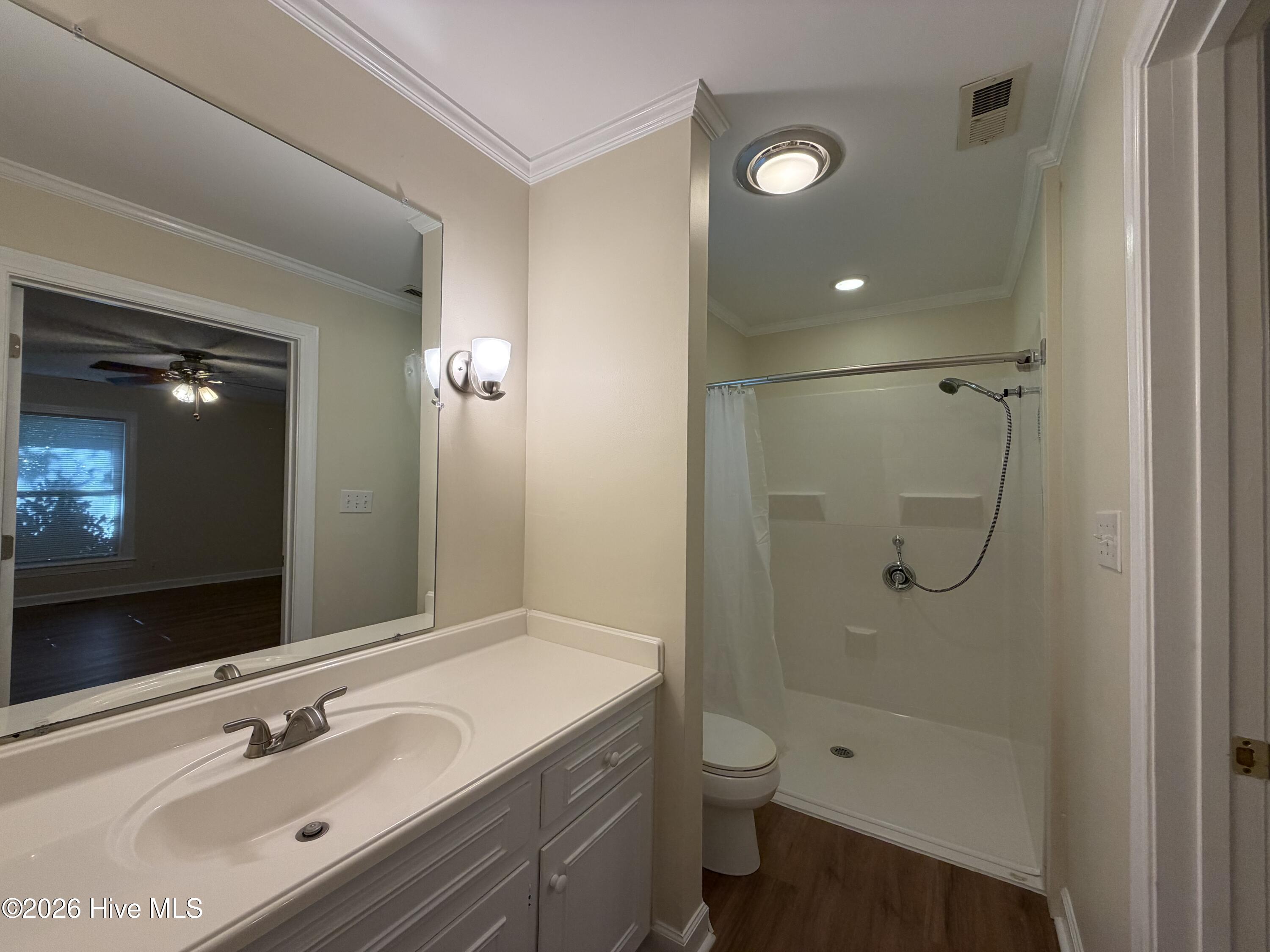 124 Rock Creek Drive S Property Photo 16