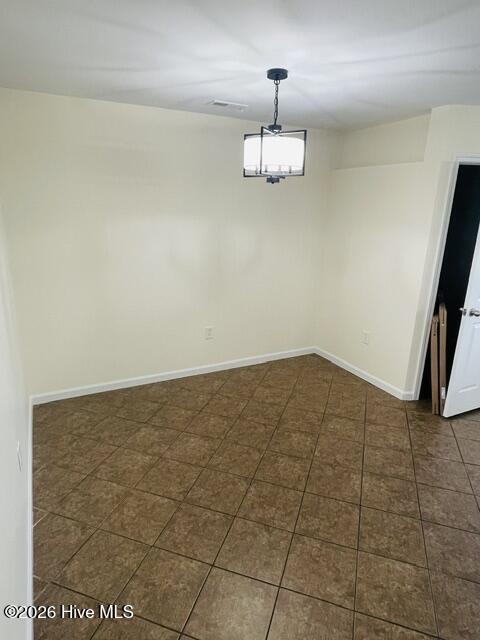 304 Comanche Trail Property Photo 6