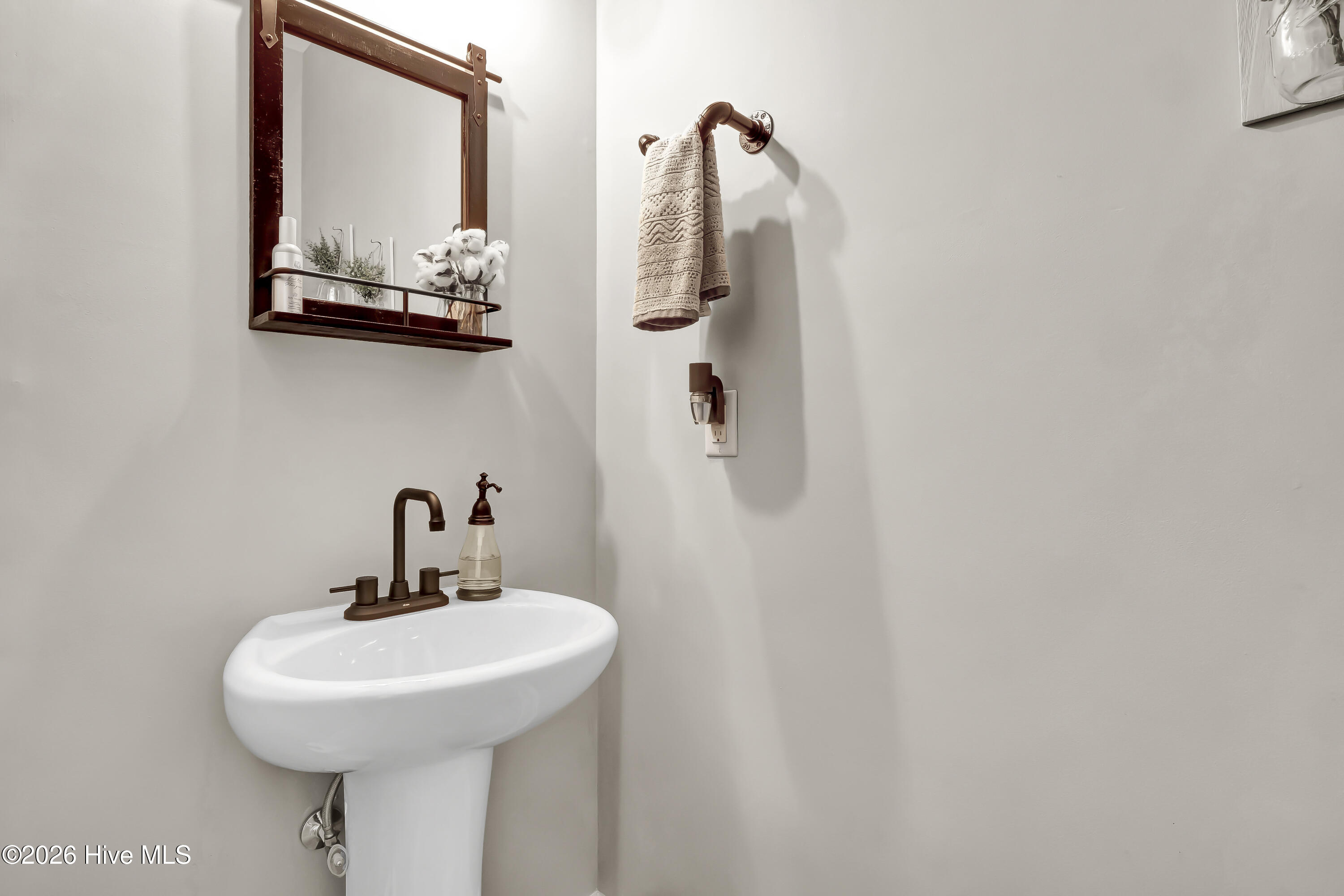 7244 Sanctuary Drive Property Photo 27
