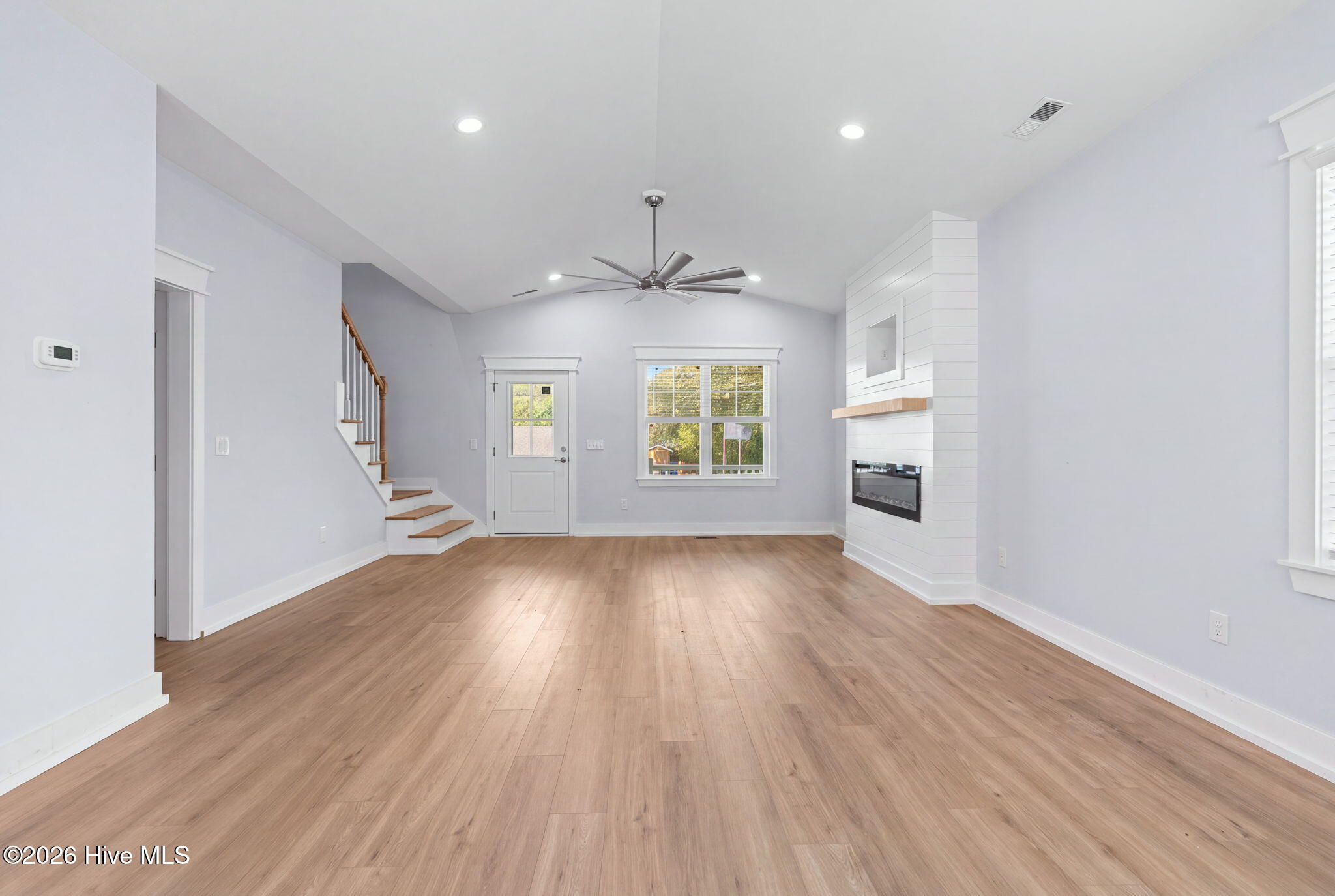 110 Ne 41st Street Property Photo 3