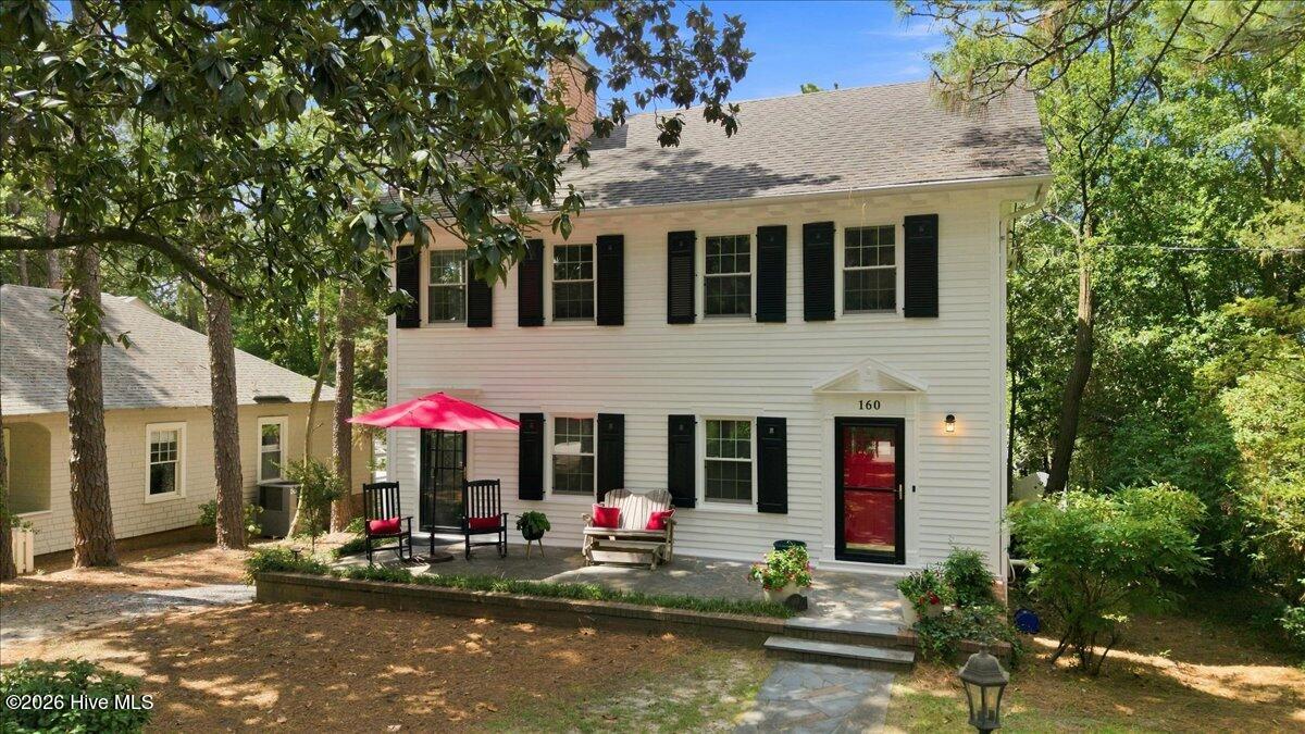 160 N Ridge Street Property Photo 1