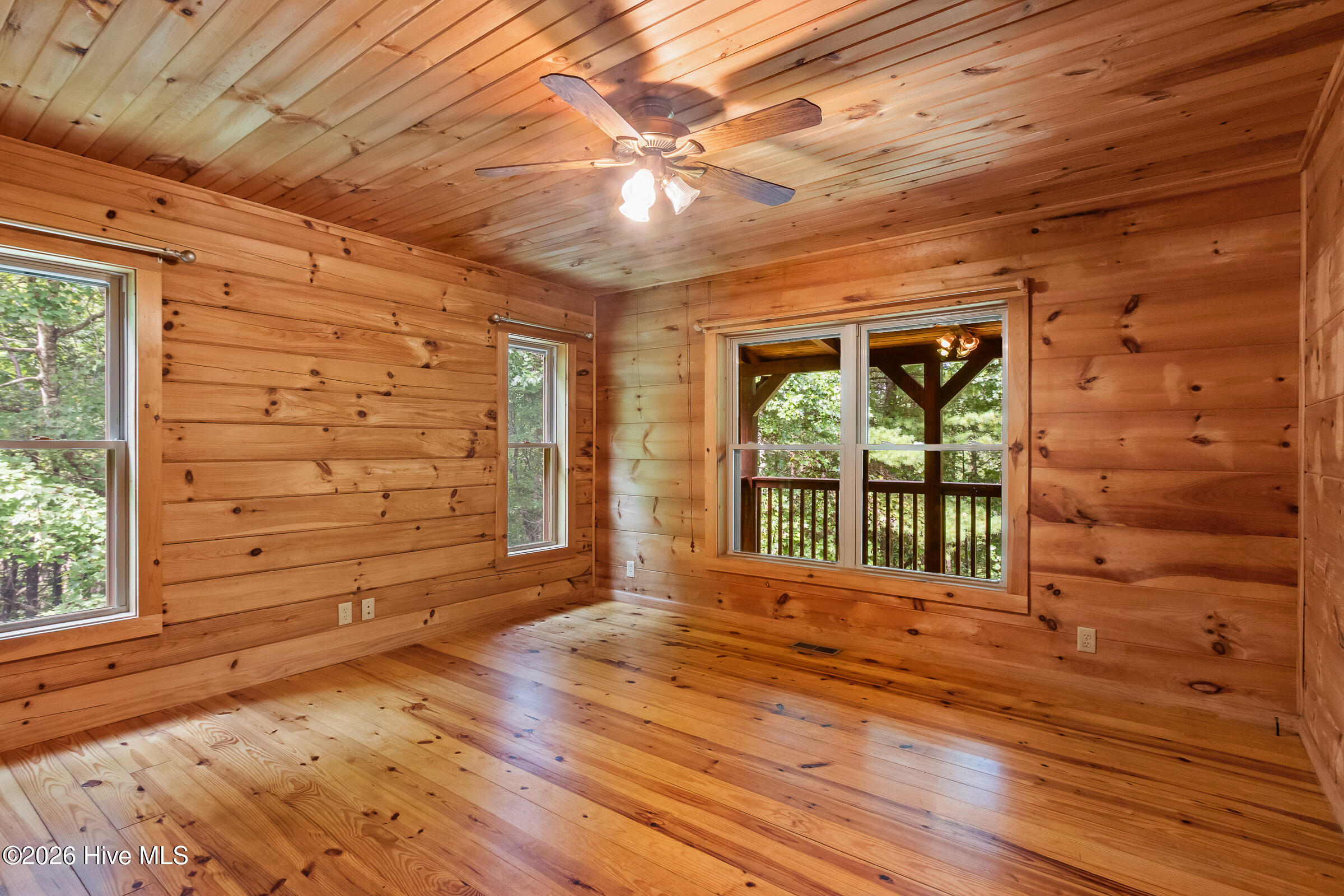 960 Ogreeta Road Property Photo 16