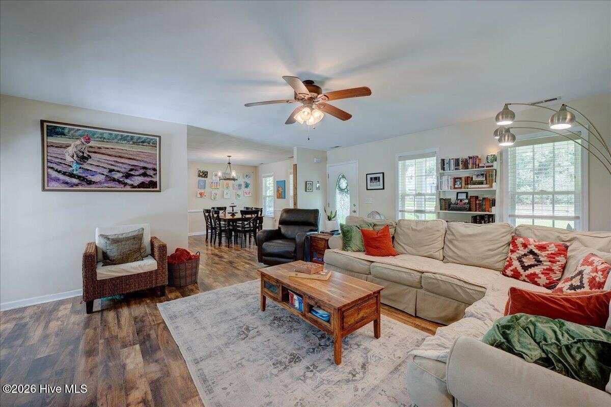 110 Seattle Slew Drive Property Photo 12