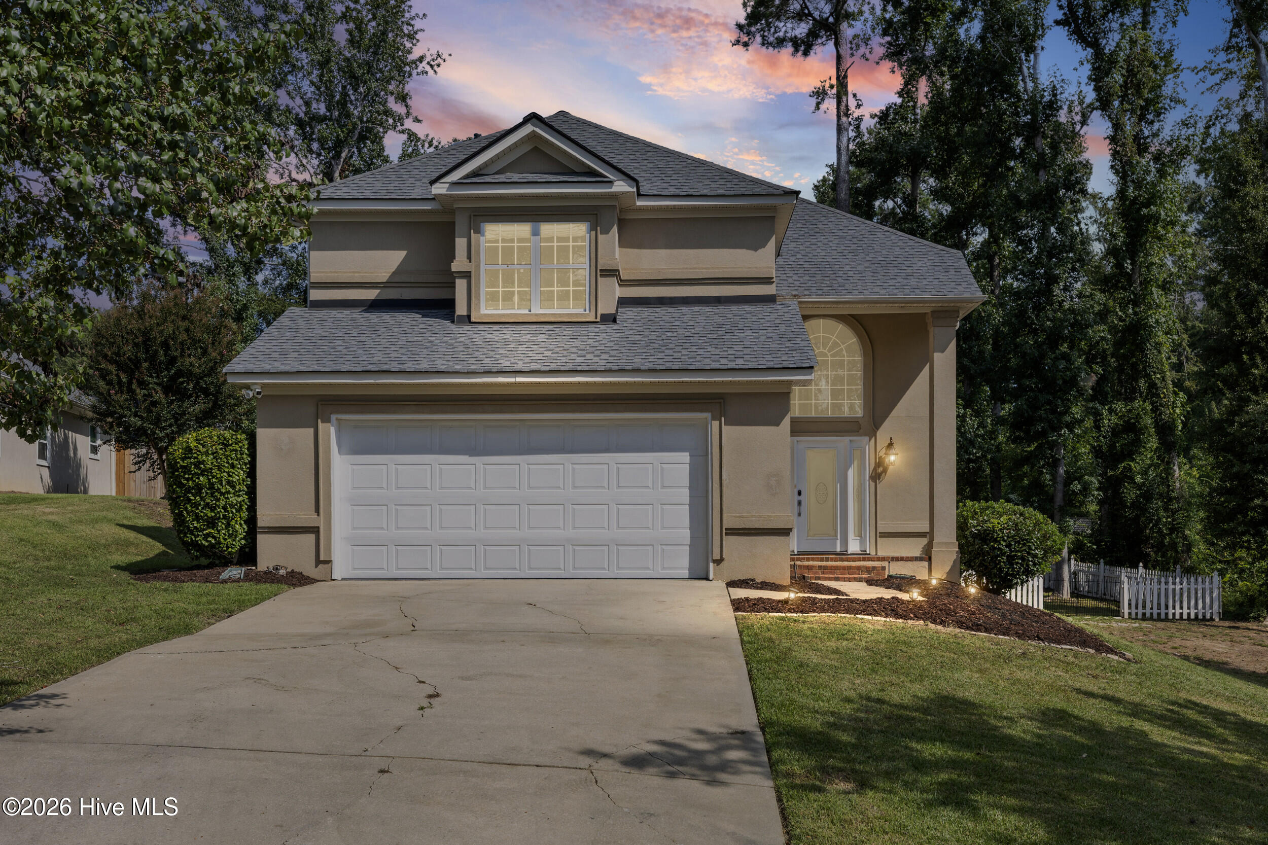 528 Oak Brook Drive Property Photo 1