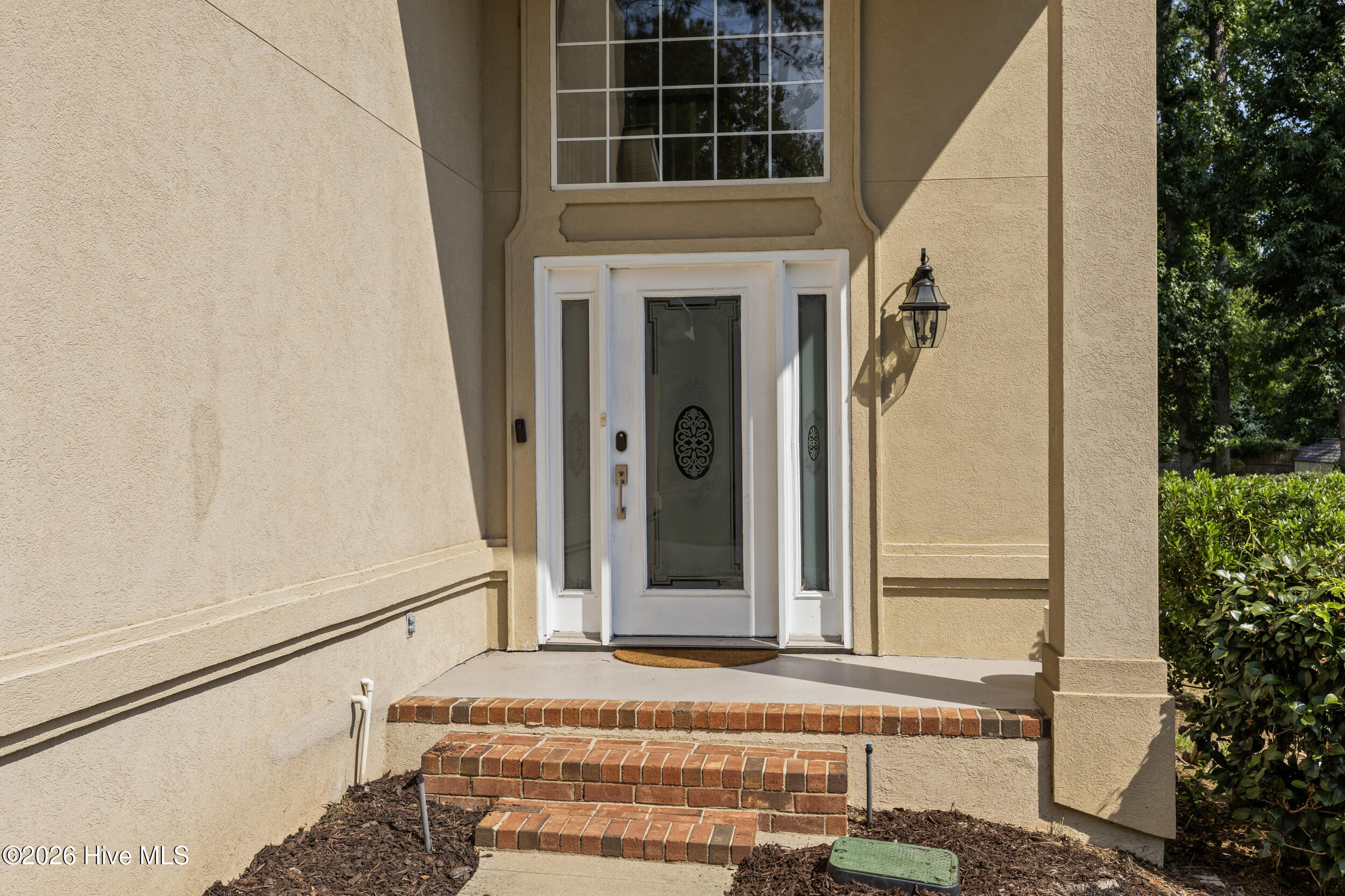 528 Oak Brook Drive Property Photo 6