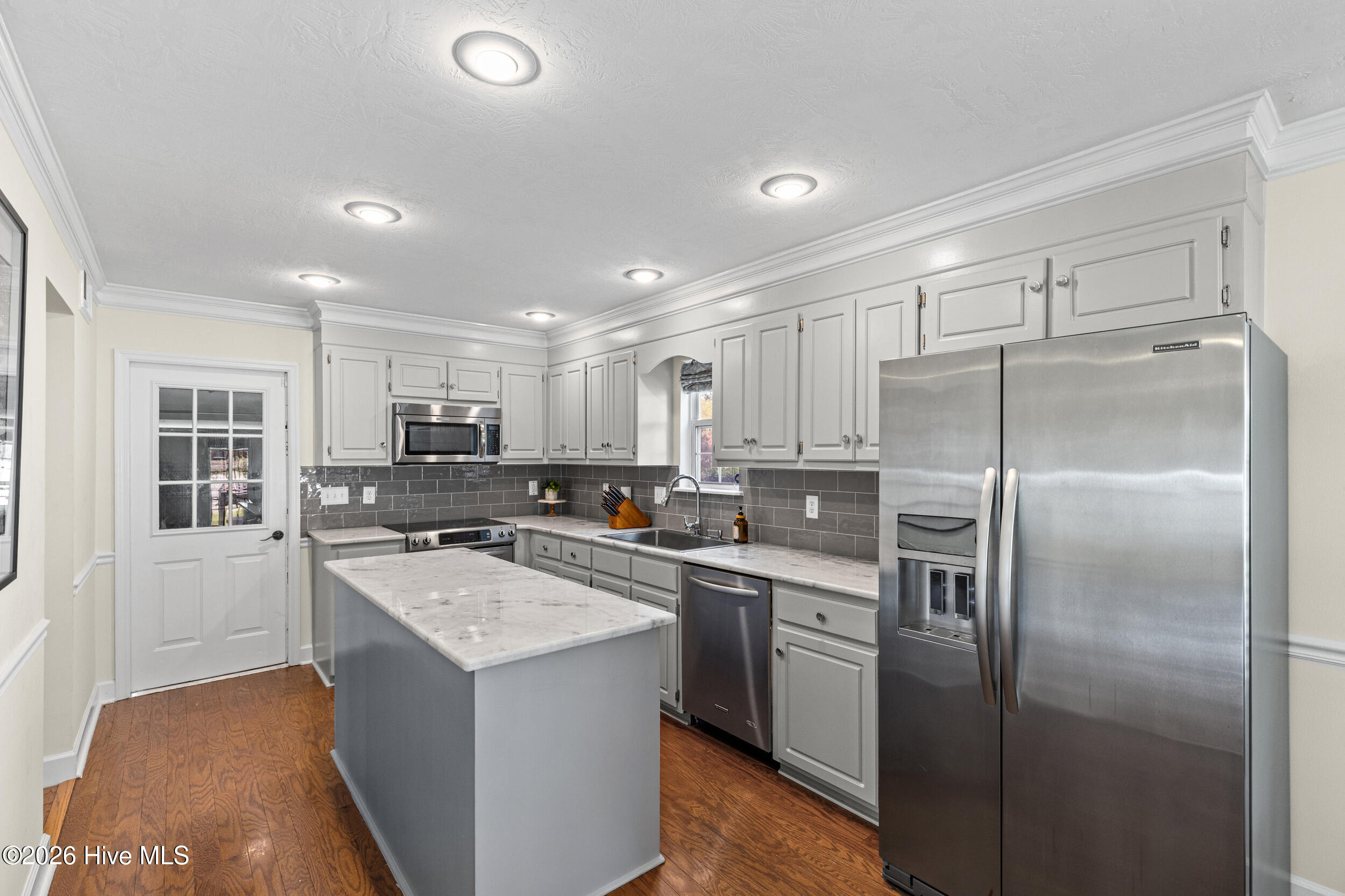 528 Oak Brook Drive Property Photo 15