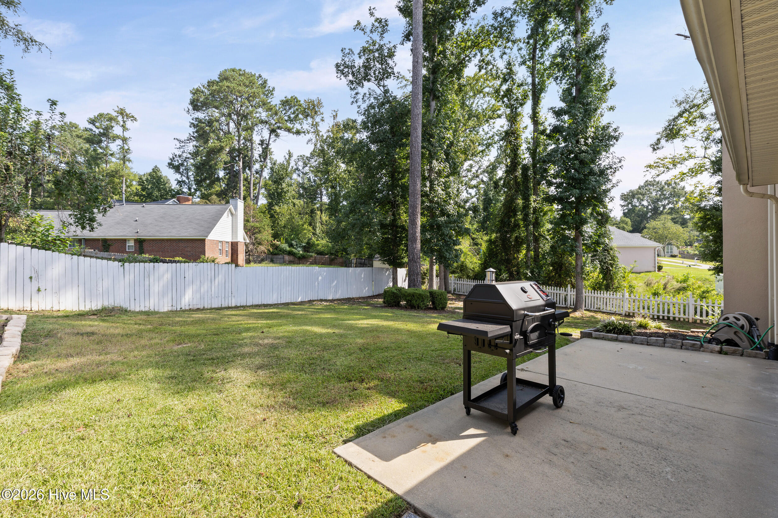 528 Oak Brook Drive Property Photo 40