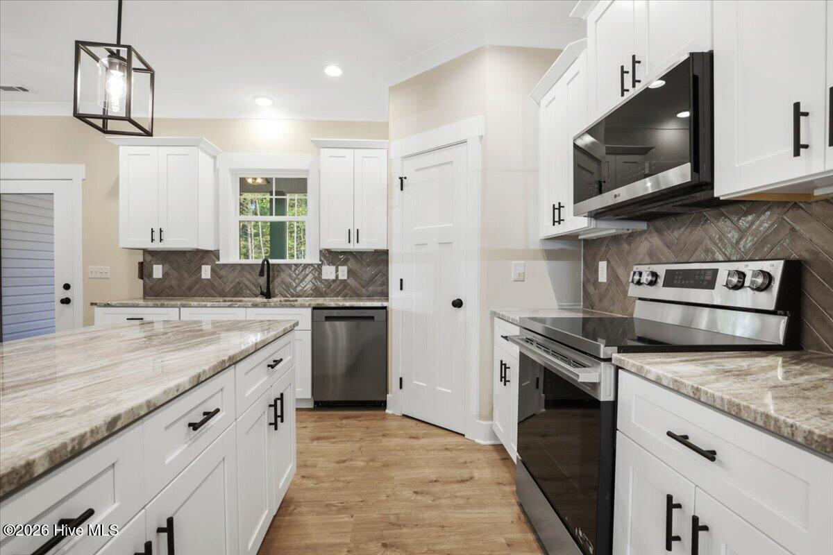 1575 S Big Woods Road Property Photo 14