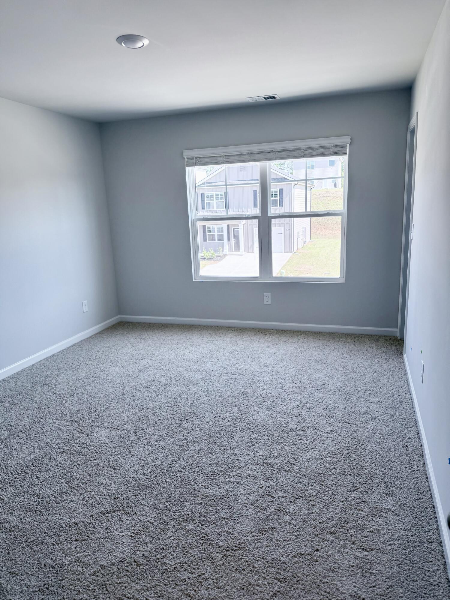 812 Dara Corners Property Photo 16