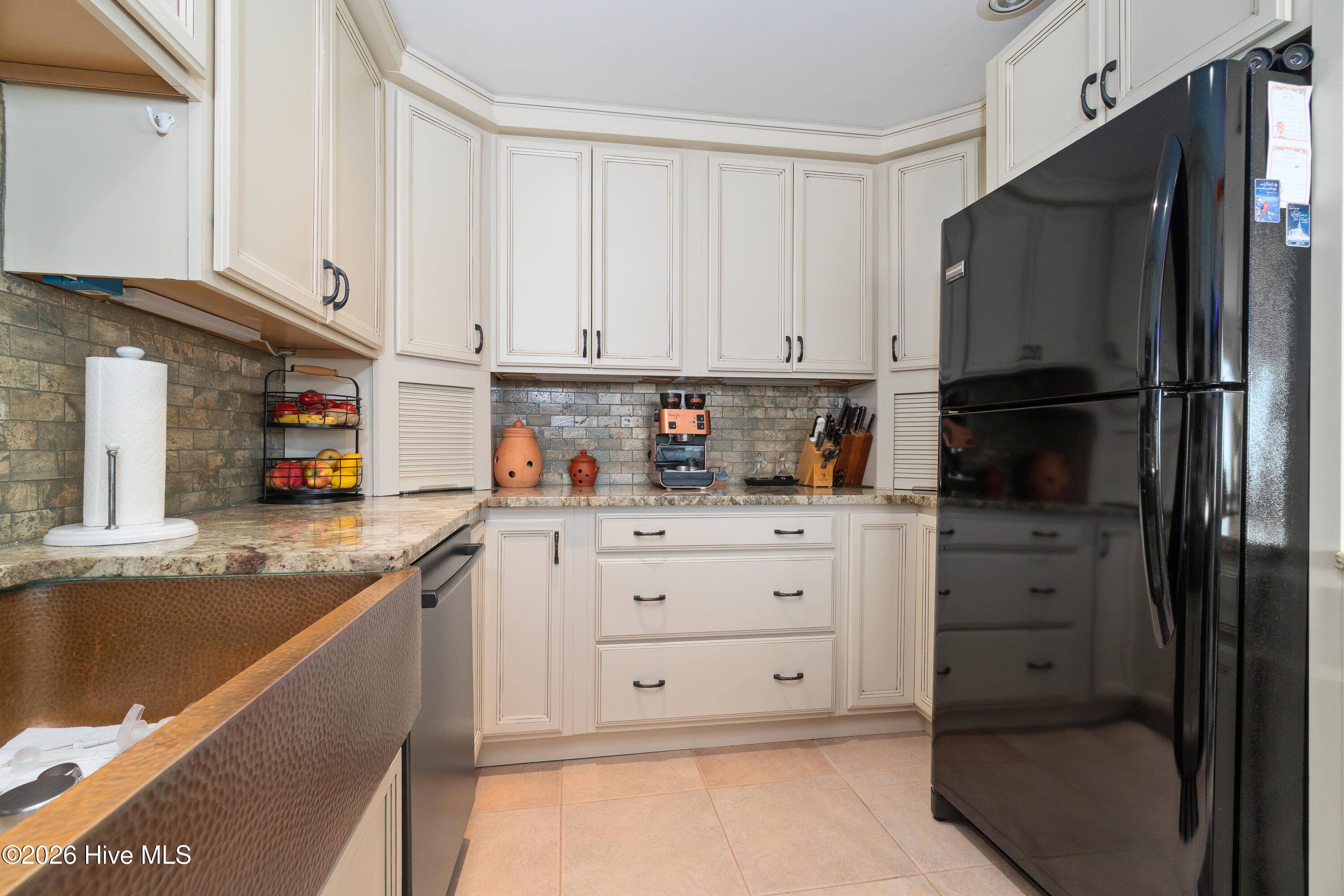 102 Shoreline Drive Property Photo 14