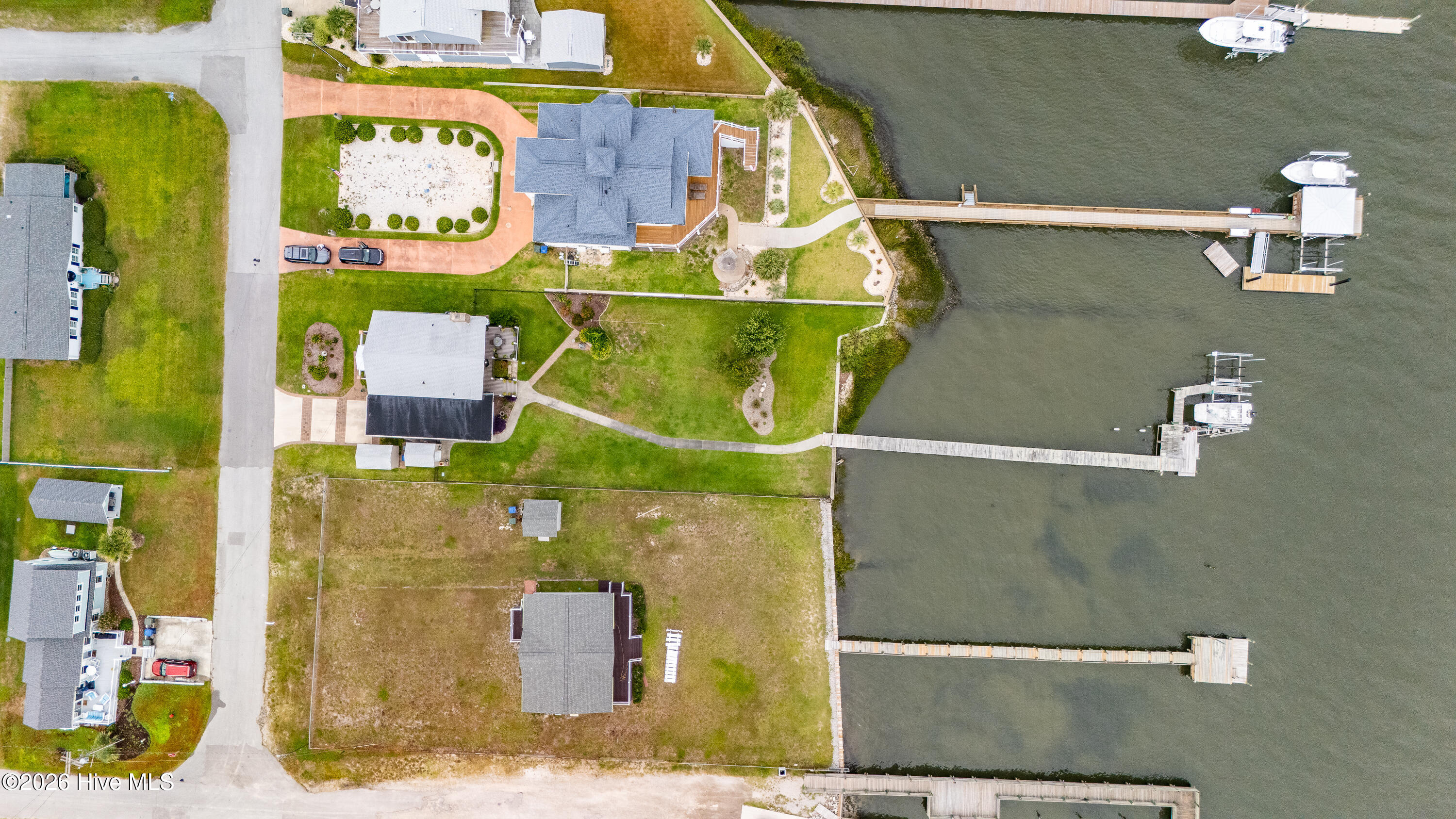 102 Shoreline Drive Property Photo 26