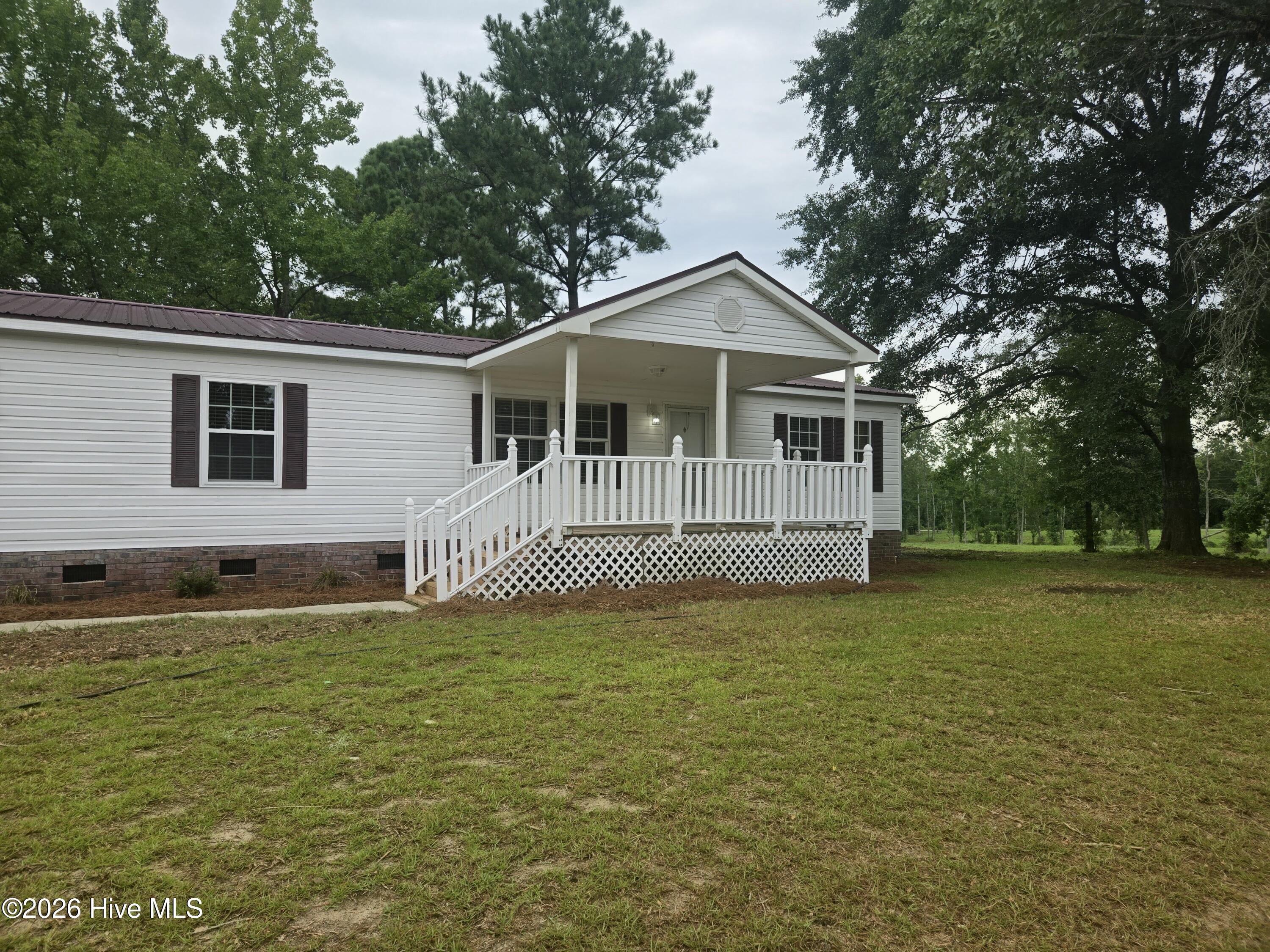 138 River Oaks Drive Property Photo 3