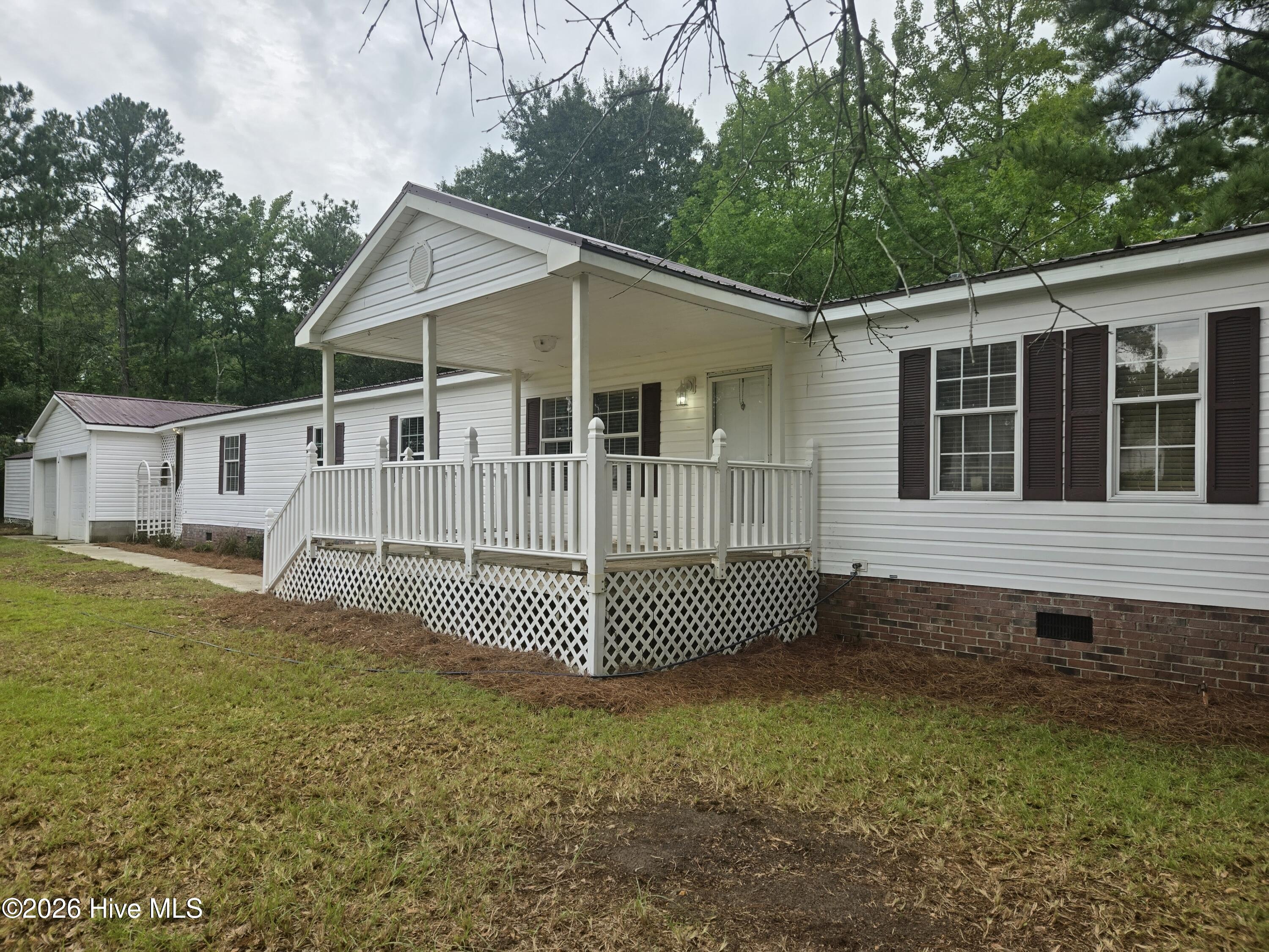 138 River Oaks Drive Property Photo 4