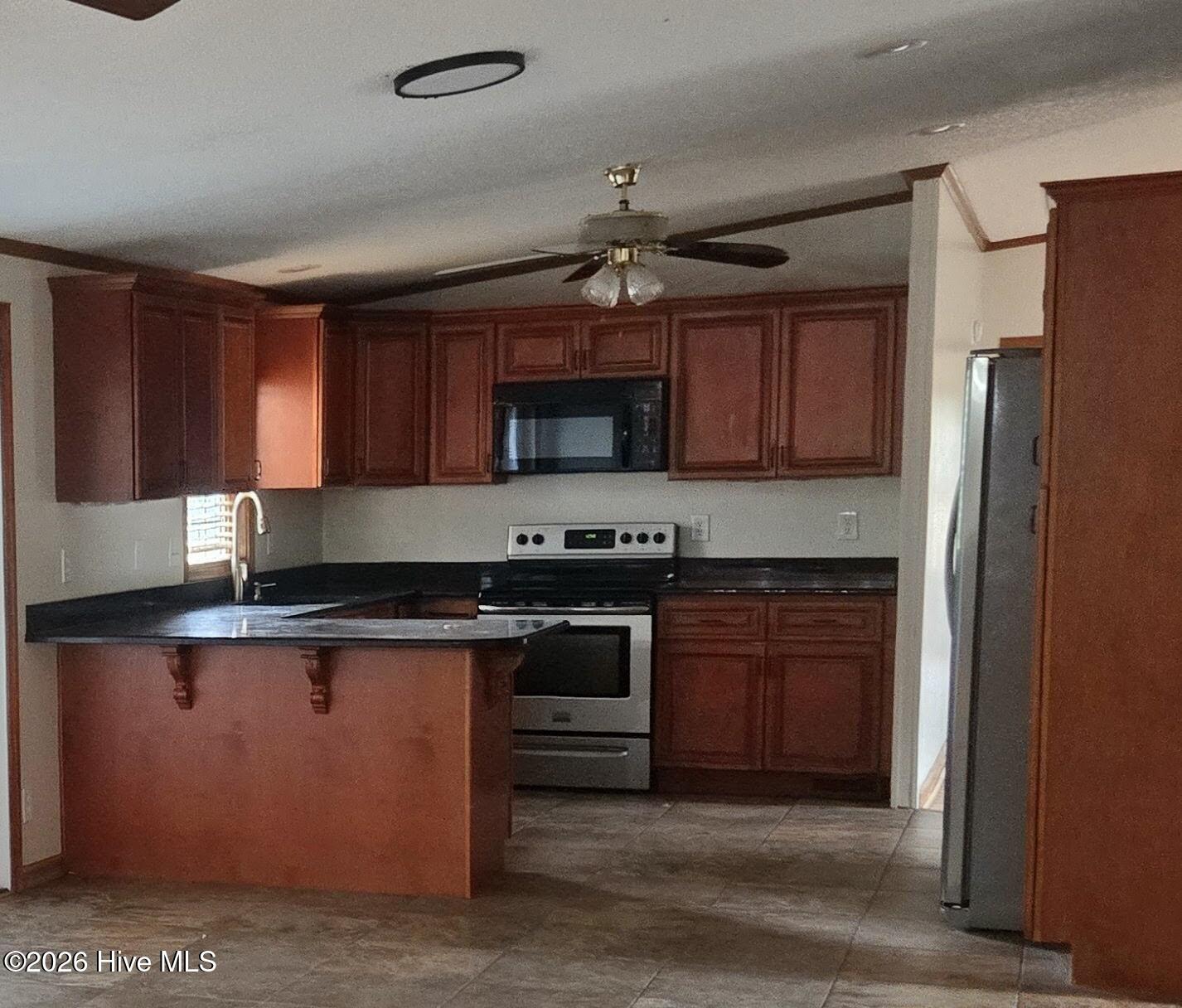138 River Oaks Drive Property Photo 9
