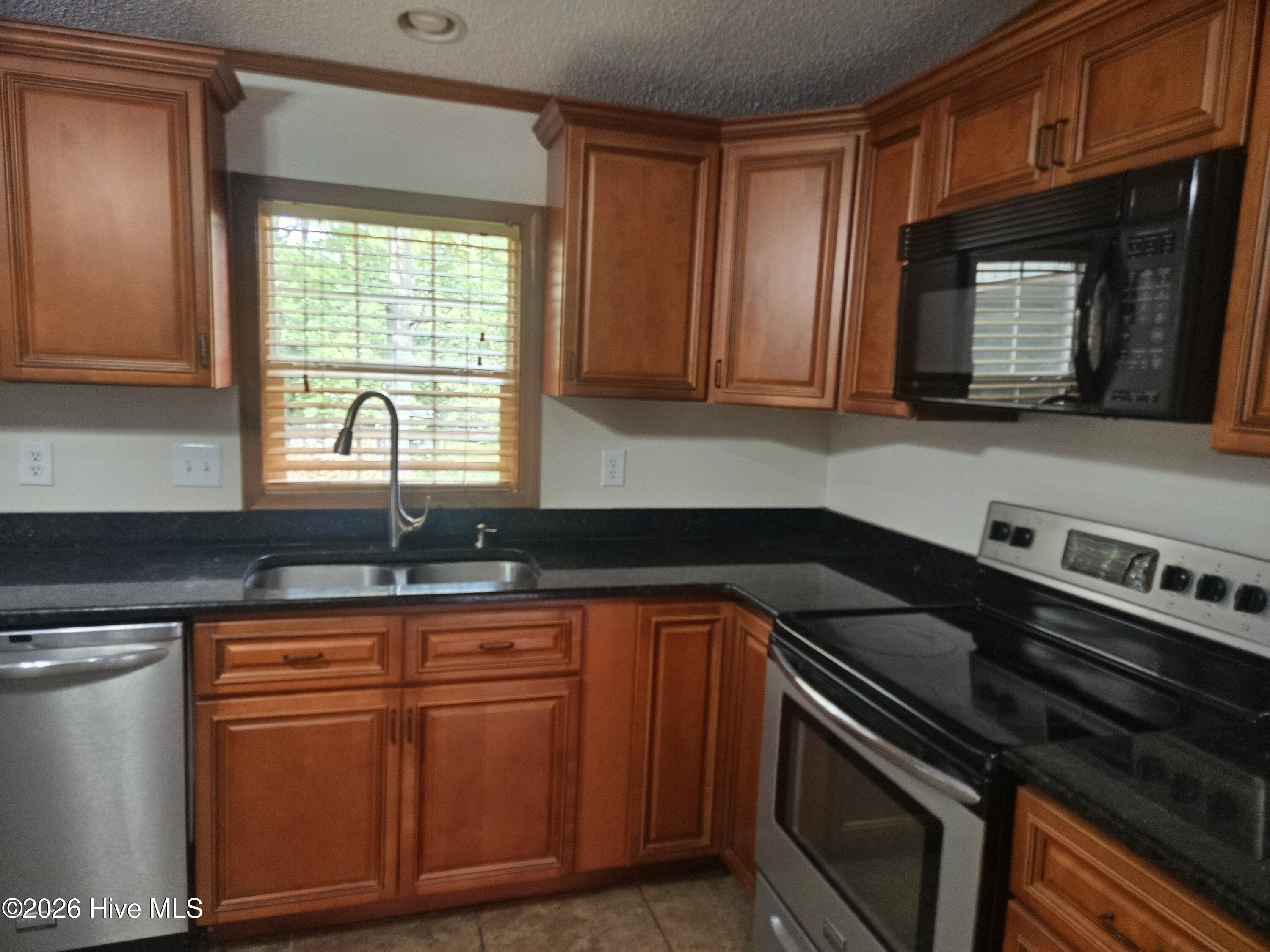 138 River Oaks Drive Property Photo 16