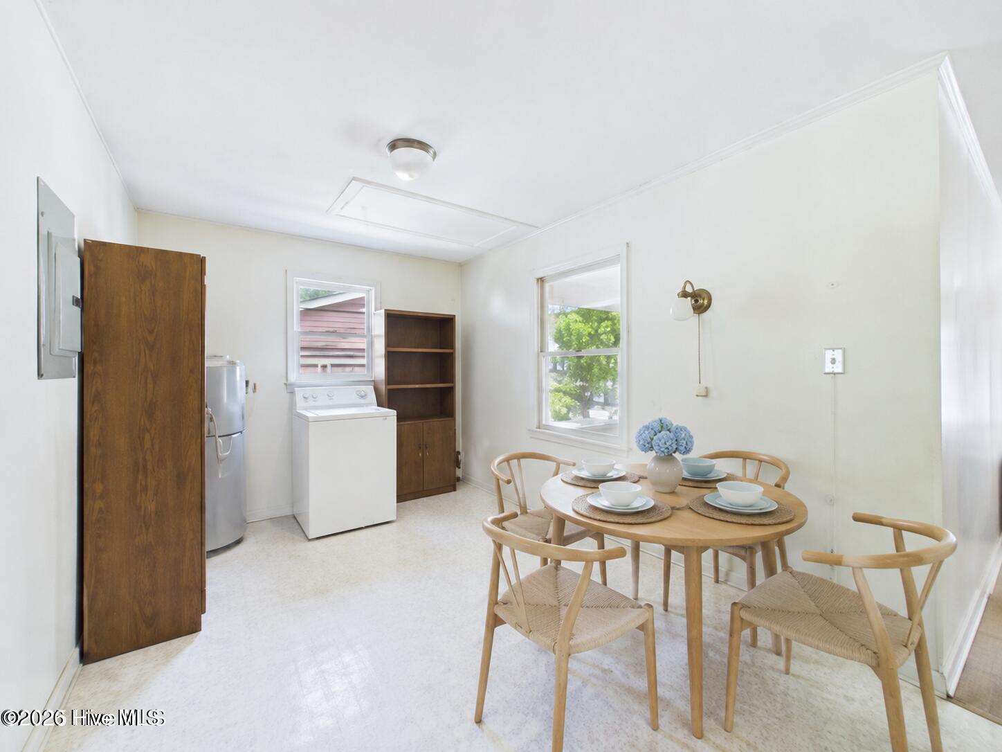 425 Norton Street Property Photo 17