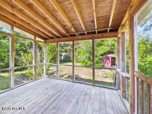 425 Norton Street Property Photo 26