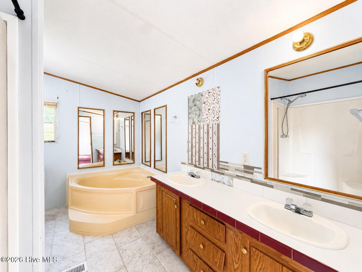 101 Athens Drive Property Photo 14