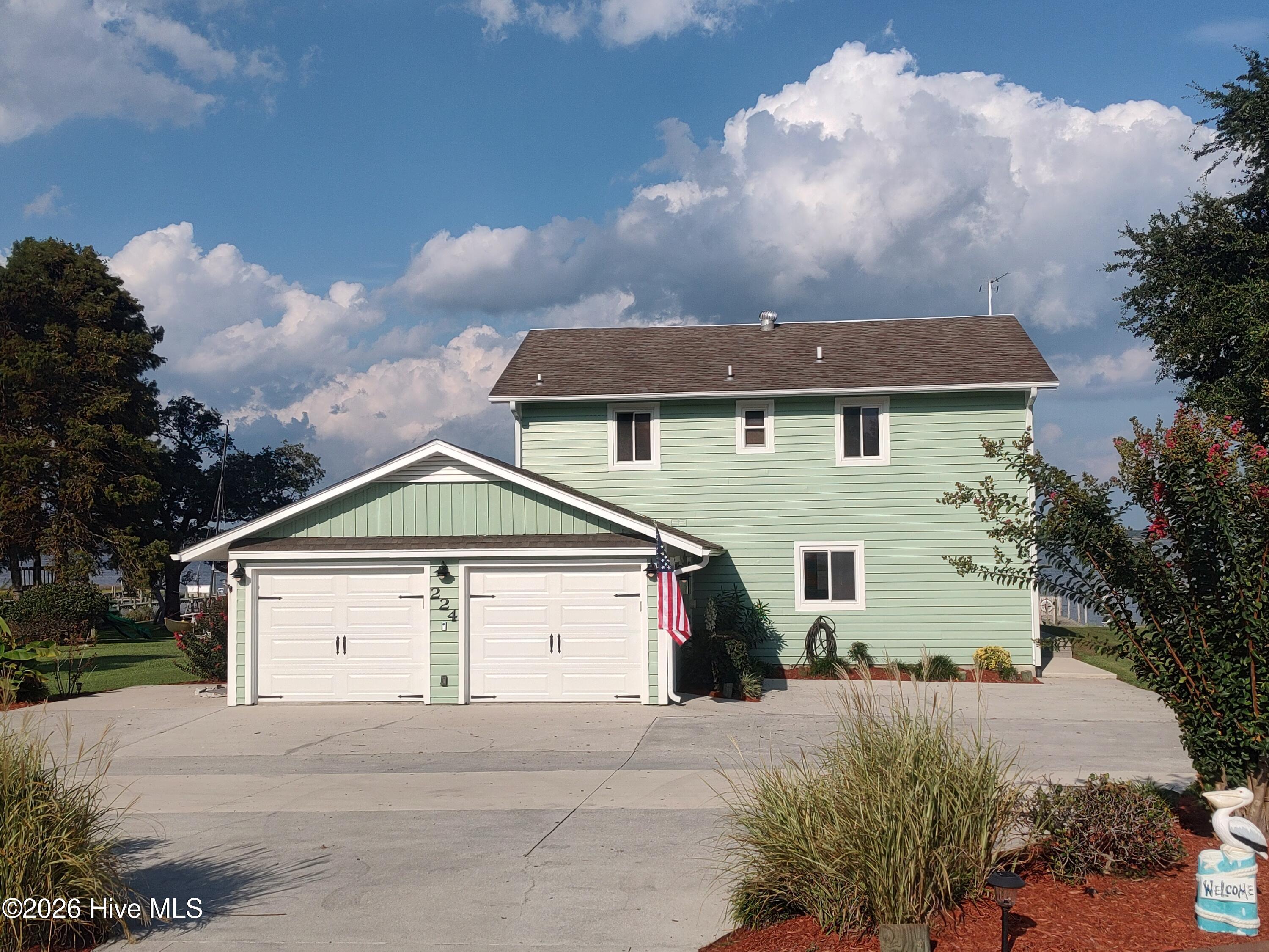 224 River Reach Drive Property Photo 5