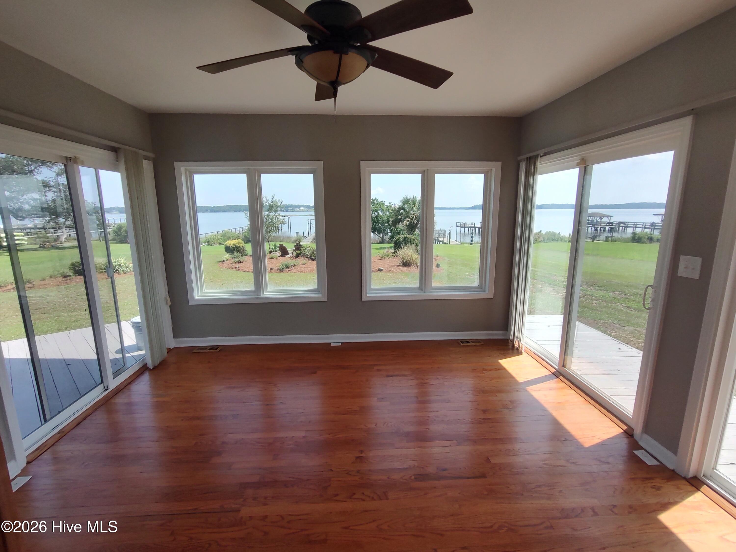 224 River Reach Drive Property Photo 13
