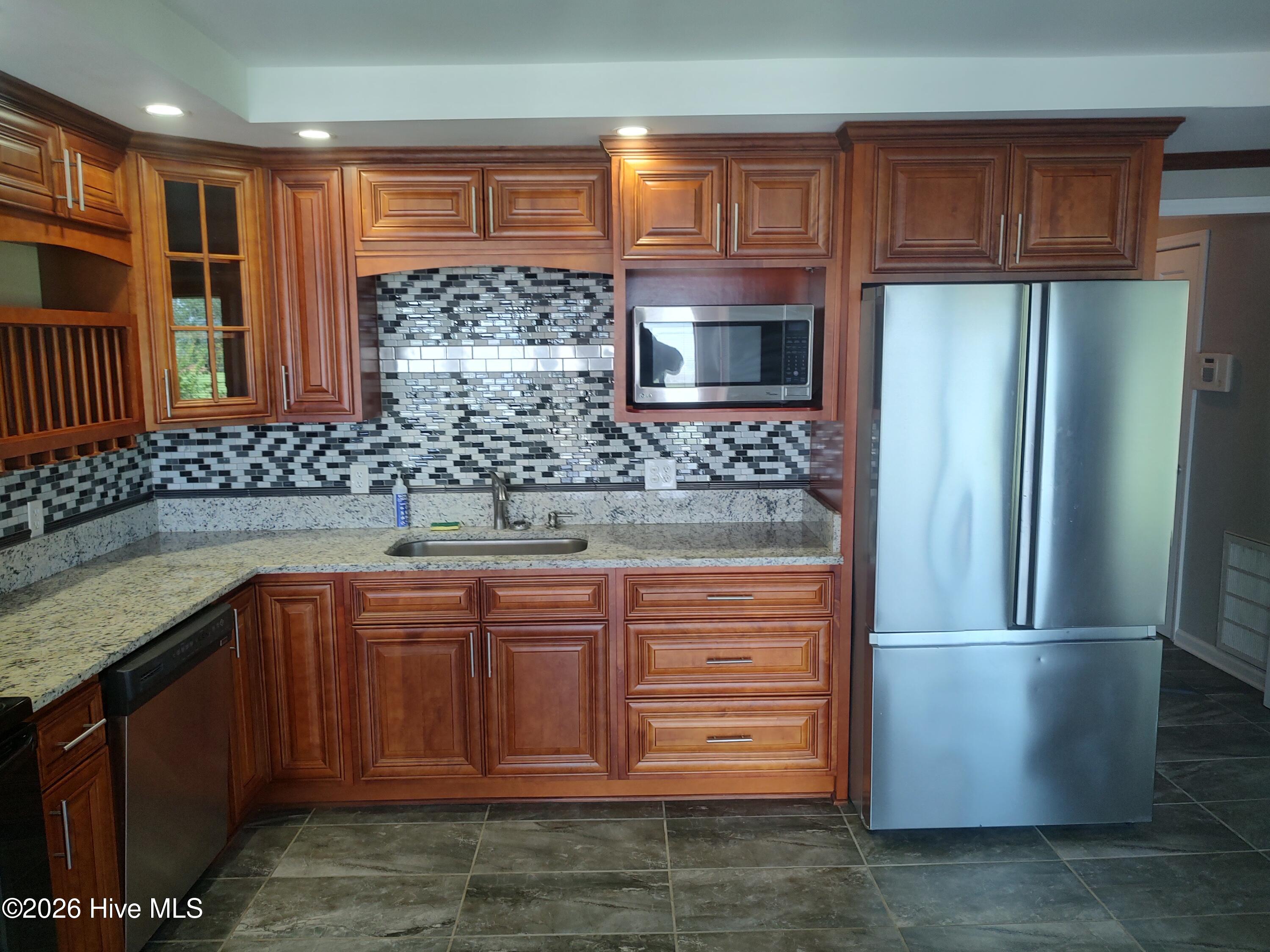224 River Reach Drive Property Photo 26