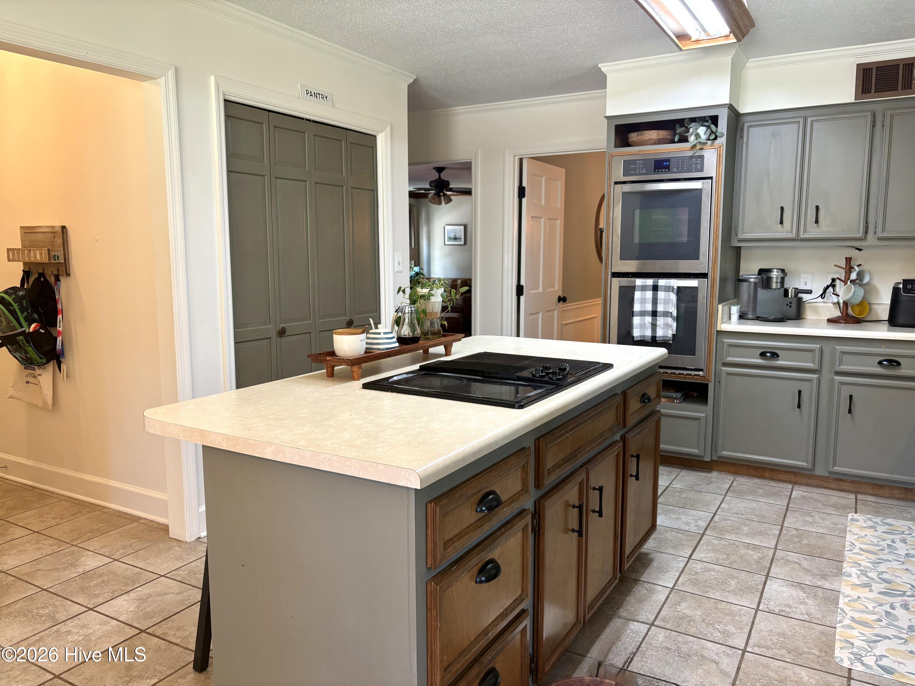 523 Brandermill Road Property Photo 12