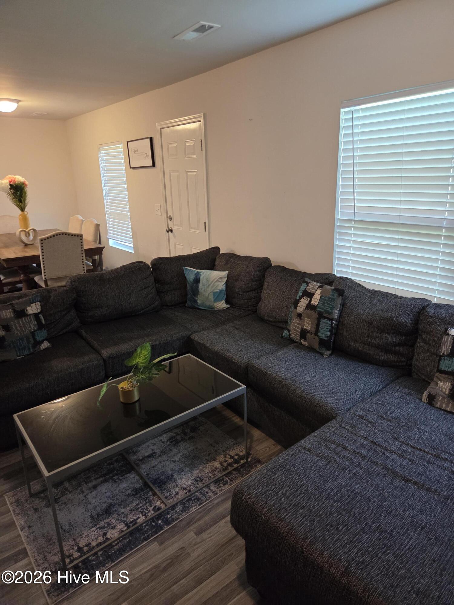 3302 Taylors Pointe Drive Property Photo 3