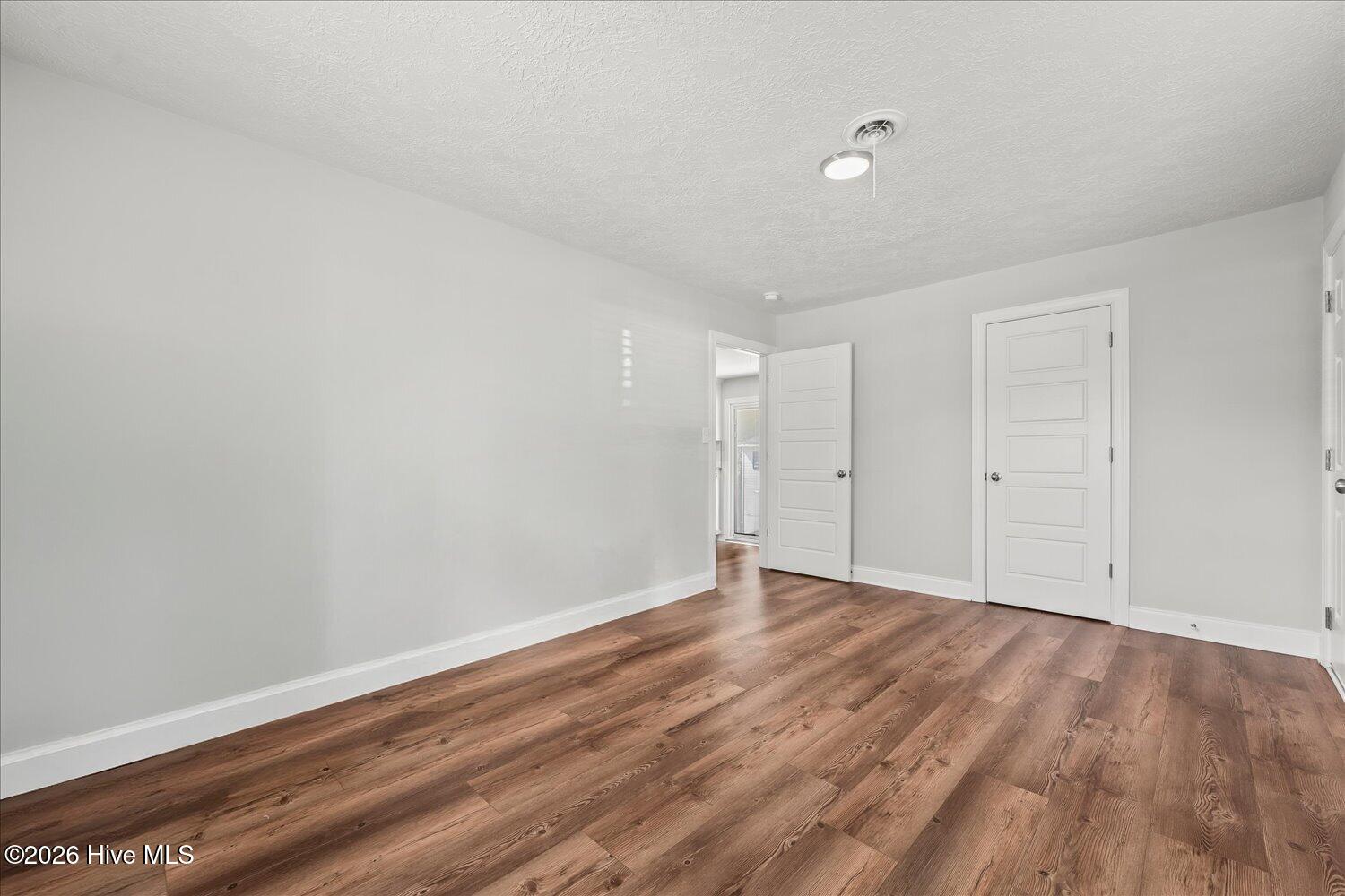 3014 Silverwood Drive Property Photo 11