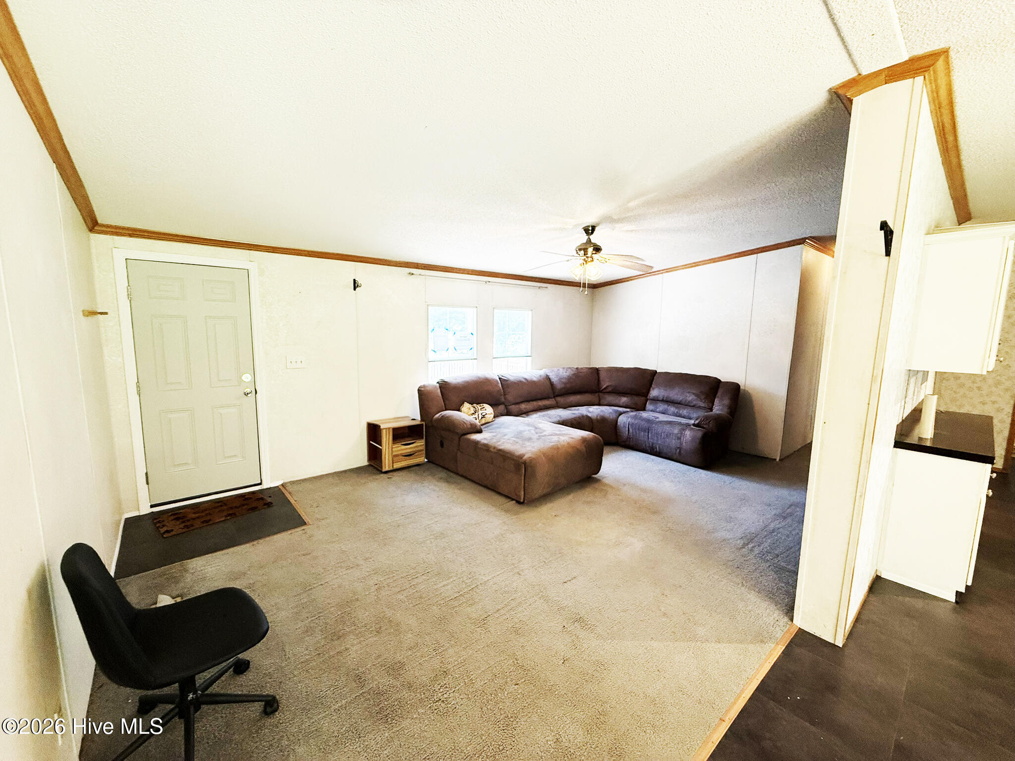 1001 Patch Drive Property Photo 3