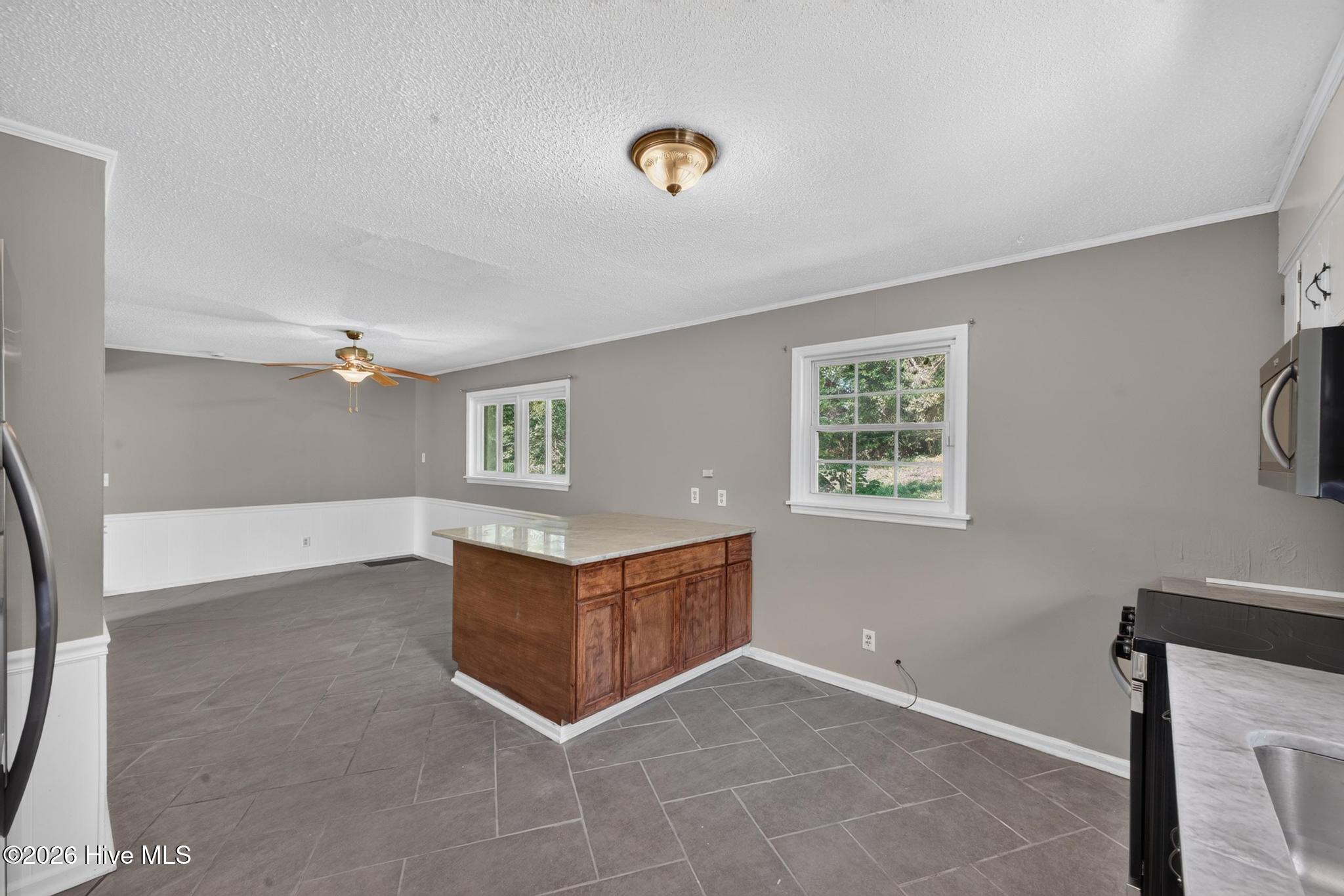 1118 Terrace Circle Property Photo 4