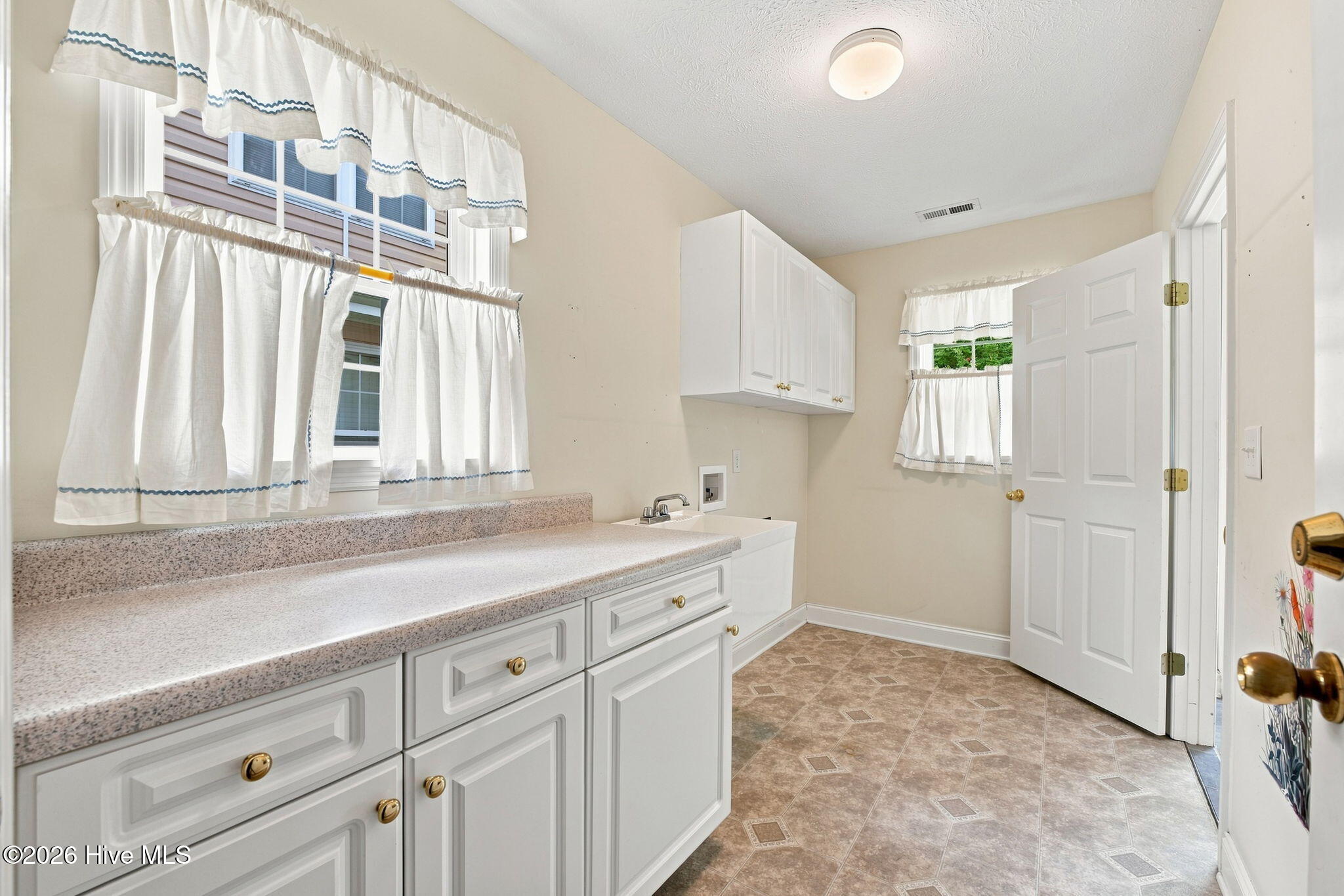 104 Uster Court Property Photo 17