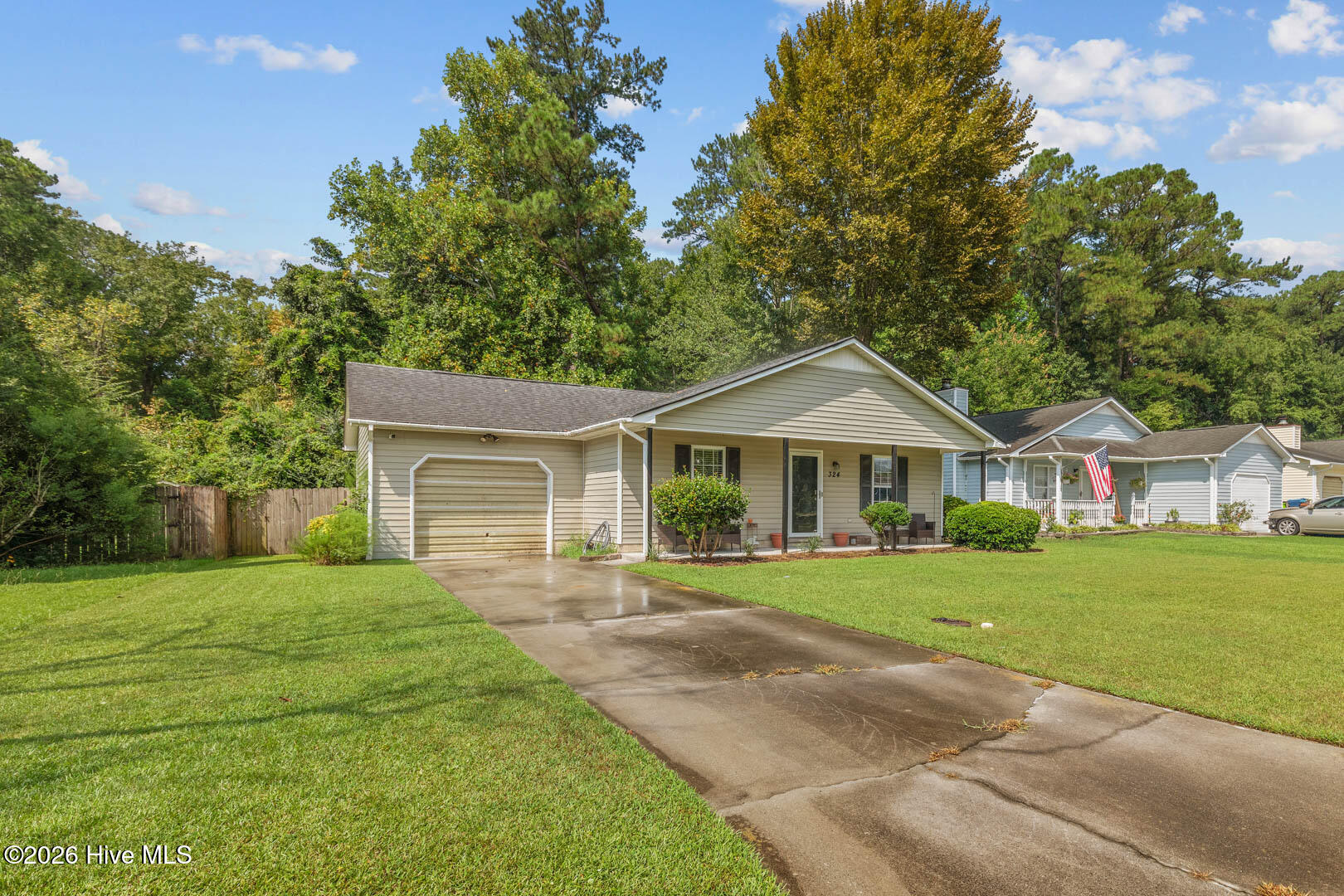 324 Lee Drive Property Photo 4