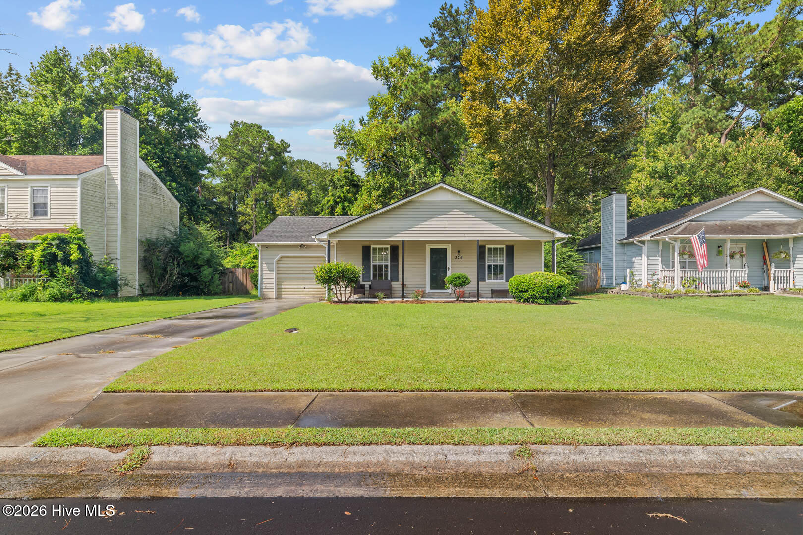 324 Lee Drive Property Photo 5