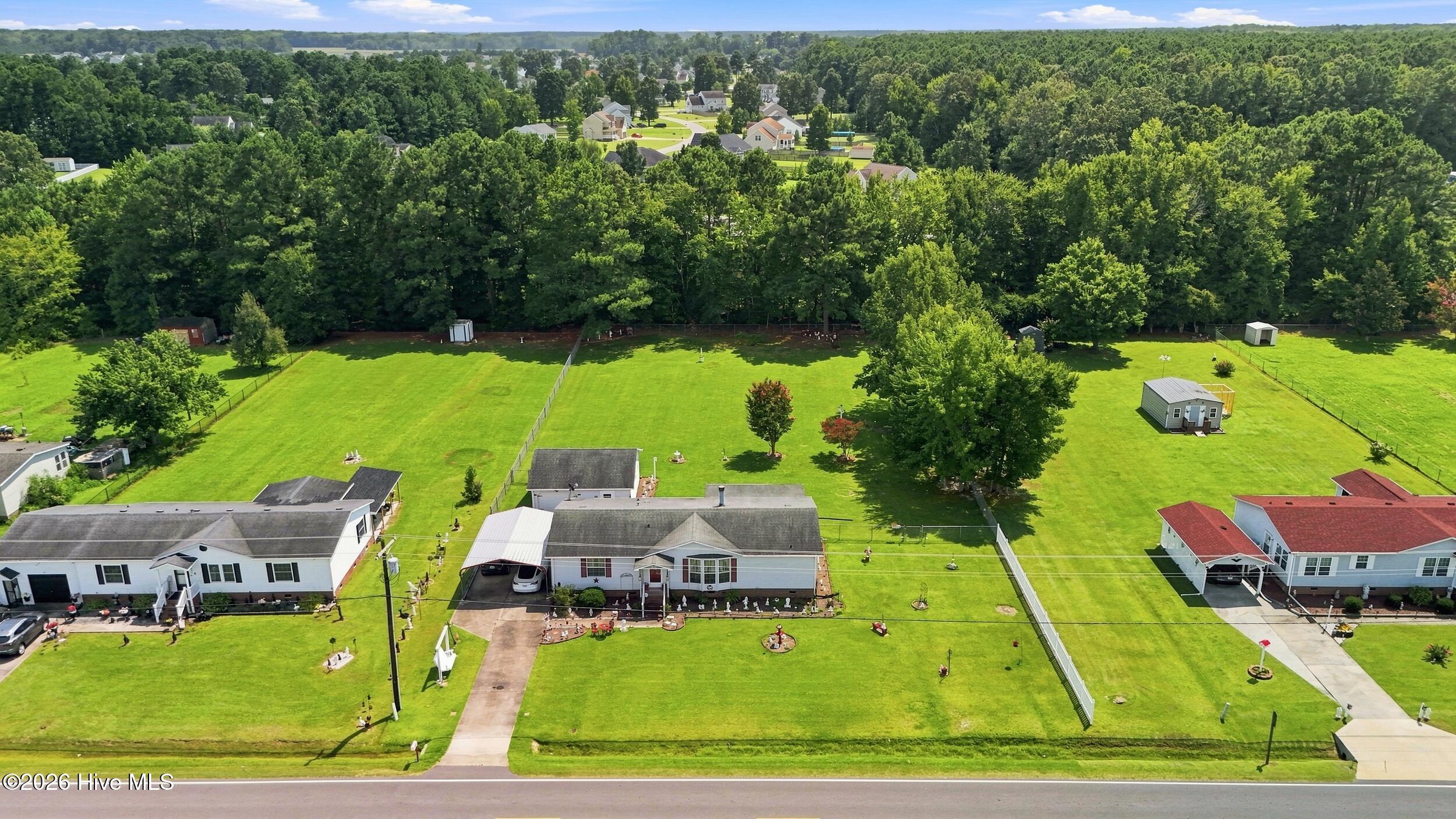 989 Simpson Ditch Road Property Photo 2